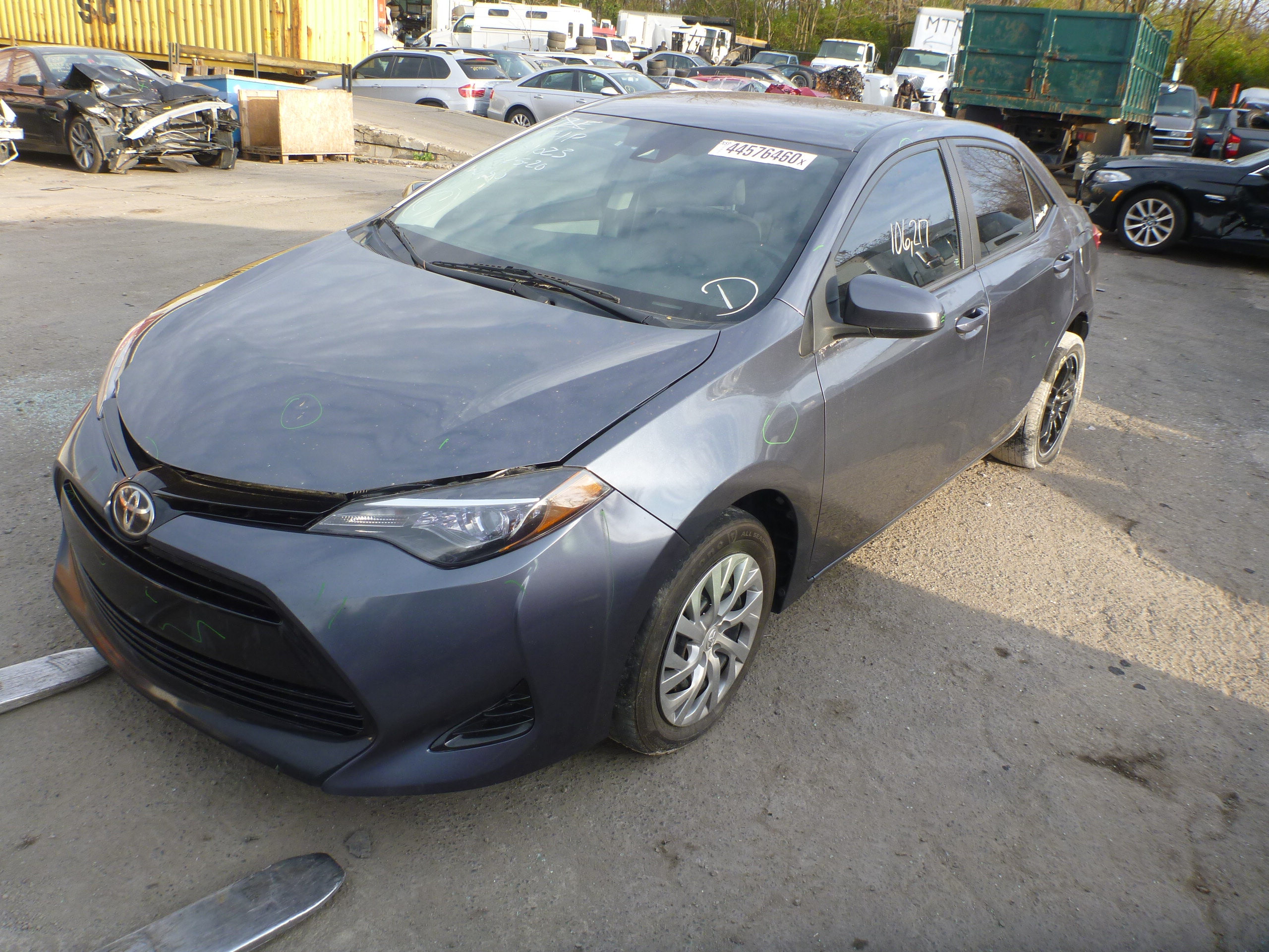 Розбірка TOYOTA COROLLA седан (E18) (2013 - 2021)