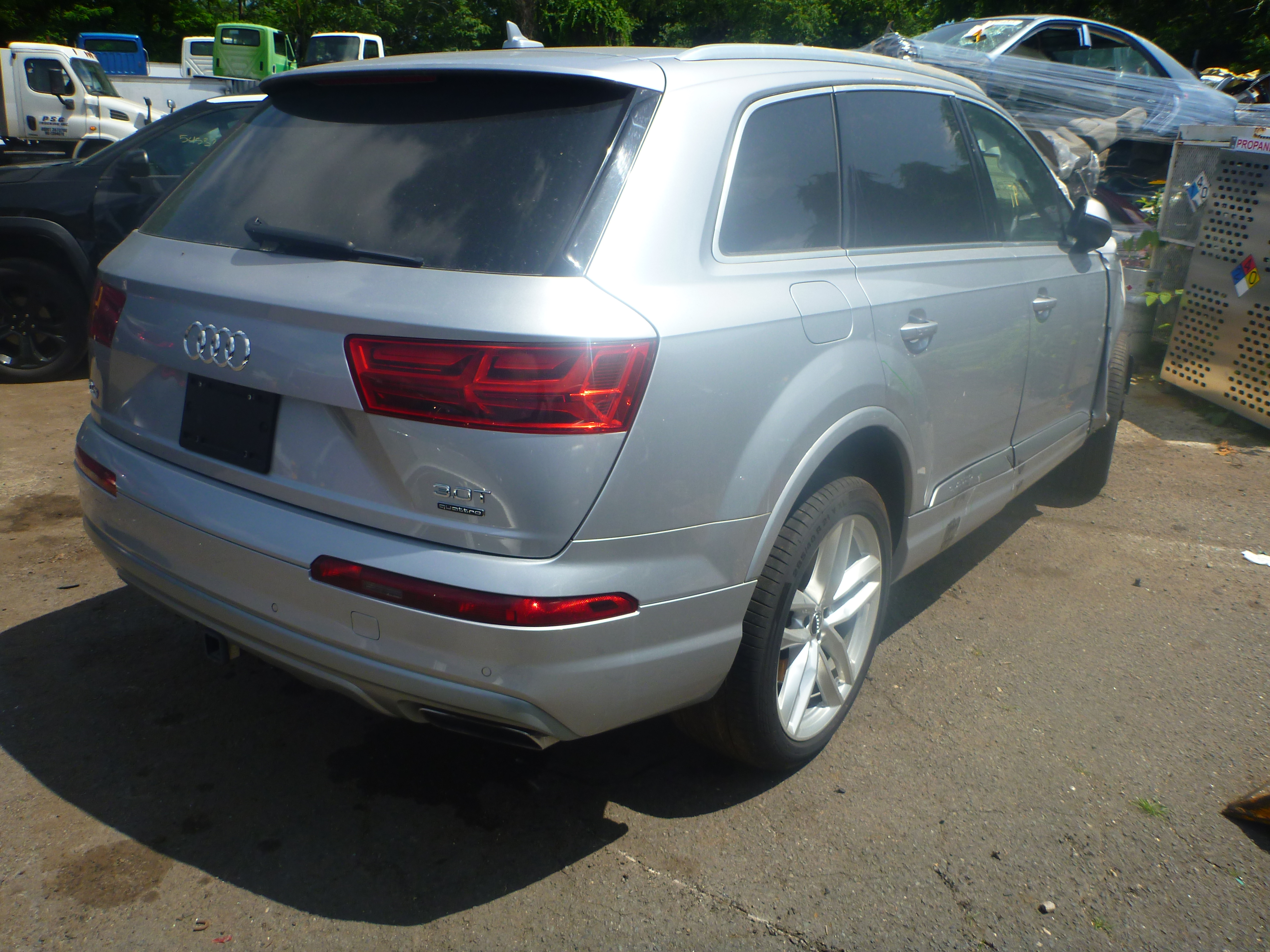 Розбірка AUDI Q7 позашляховик (4M) (2015 - 2026)