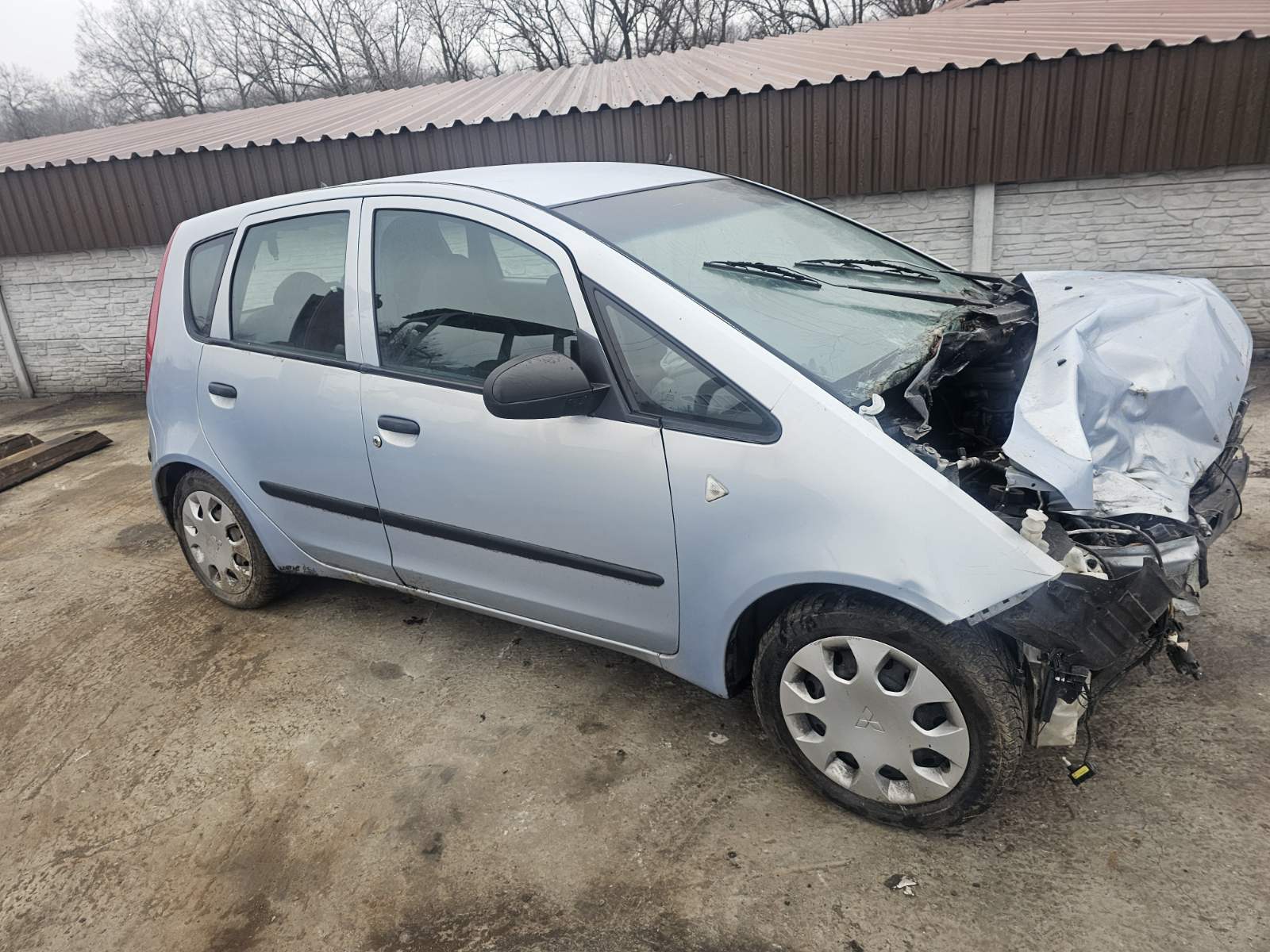 Разборка MITSUBISHI COLT VI хетчбек (Z3A) (2004 - 2008)