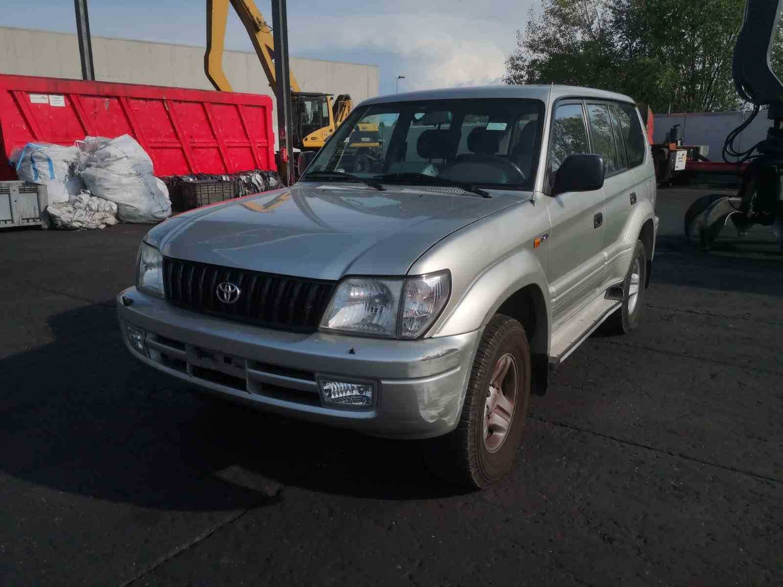 Розбірка TOYOTA LAND CRUISER 90 позашляховик (J9) (1996 - 2002)