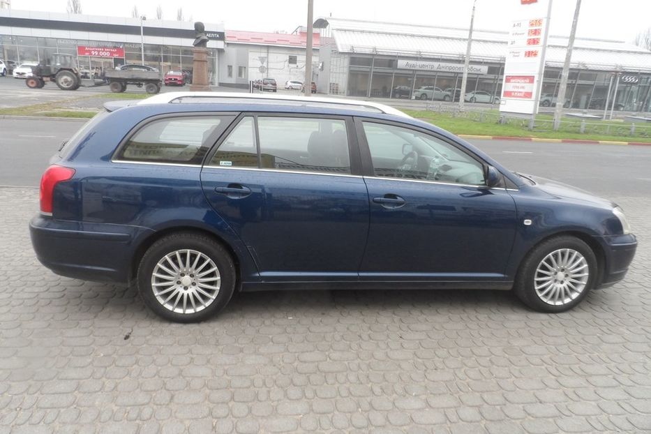 Розбірка TOYOTA AVENSIS II універсал (T25) (2003 - 2008)