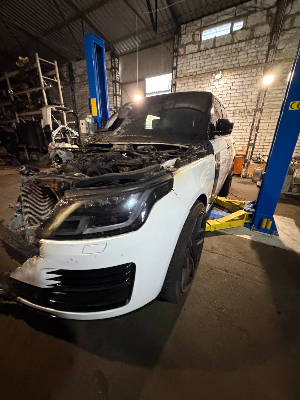 Разборка LAND ROVER RANGE ROVER IV внедорожник (L405) (2012 - 2021)