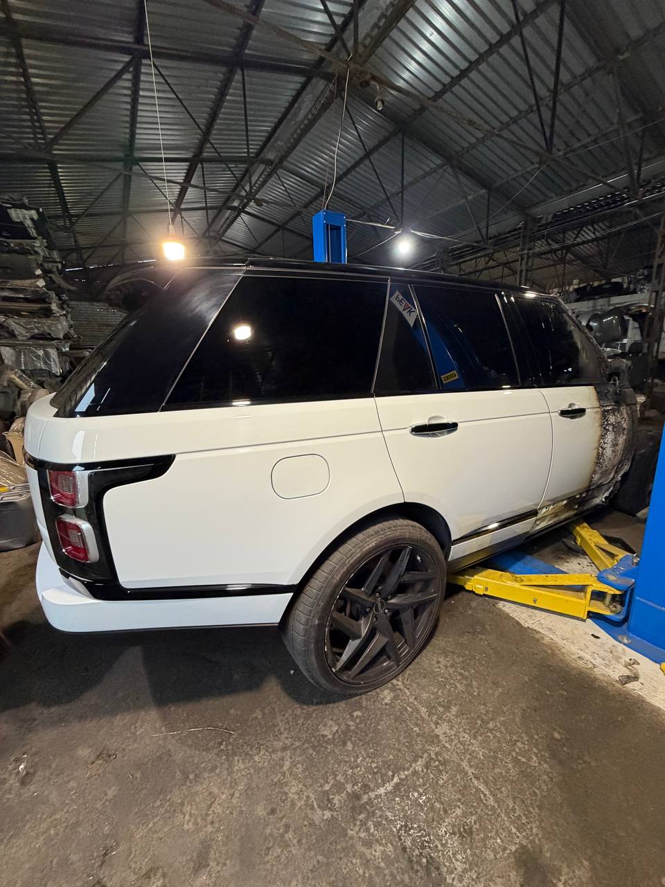 Авторазборка LAND ROVER RANGE ROVER IV внедорожник (L405) (2012 - 2021)