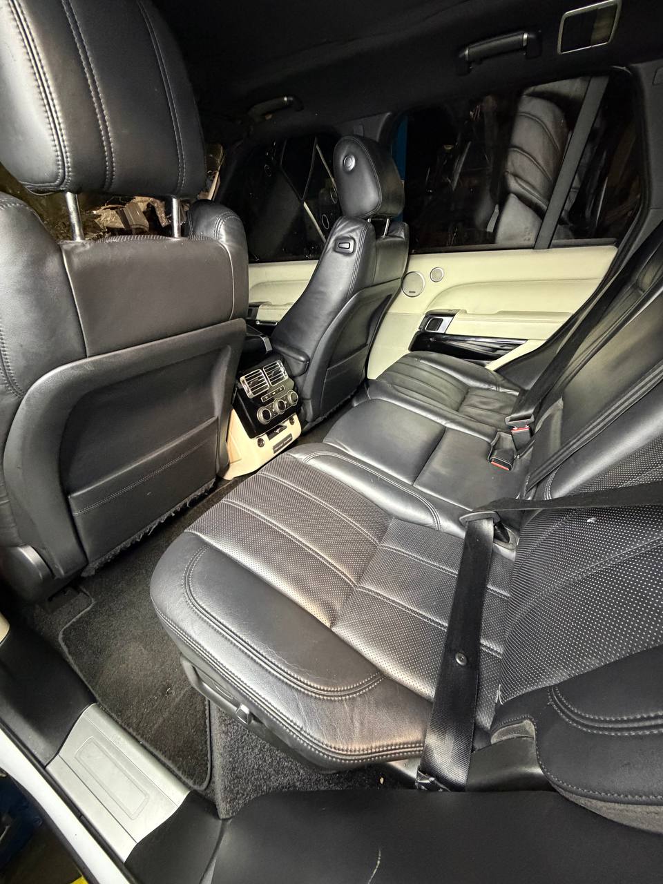 Разборка LAND ROVER RANGE ROVER IV внедорожник (L405) (2012 - 2021)