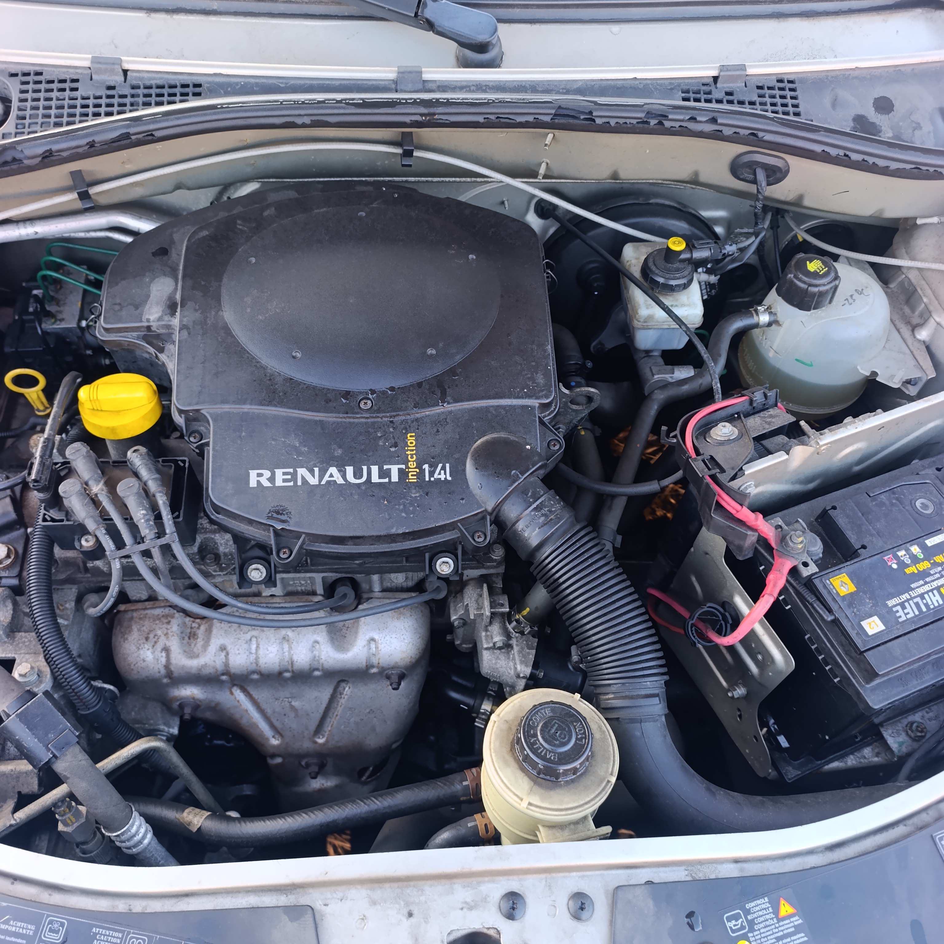 Разборка DACIA SANDERO I хэтчбек (BS0, 1) (06.08 - 12) (2008 - 2012)