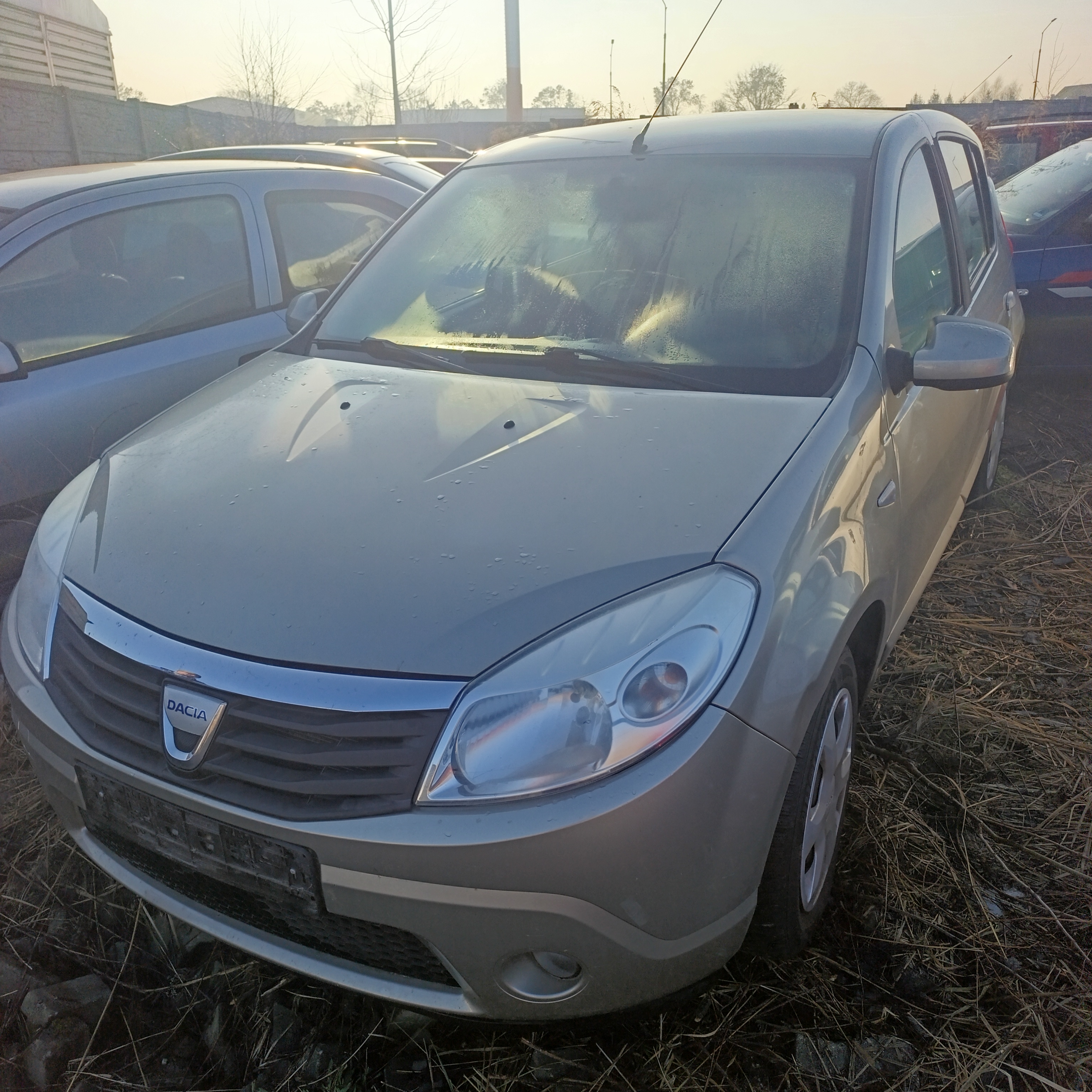 Разборка DACIA SANDERO I хэтчбек (BS0, 1) (06.08 - 12) (2008 - 2012)