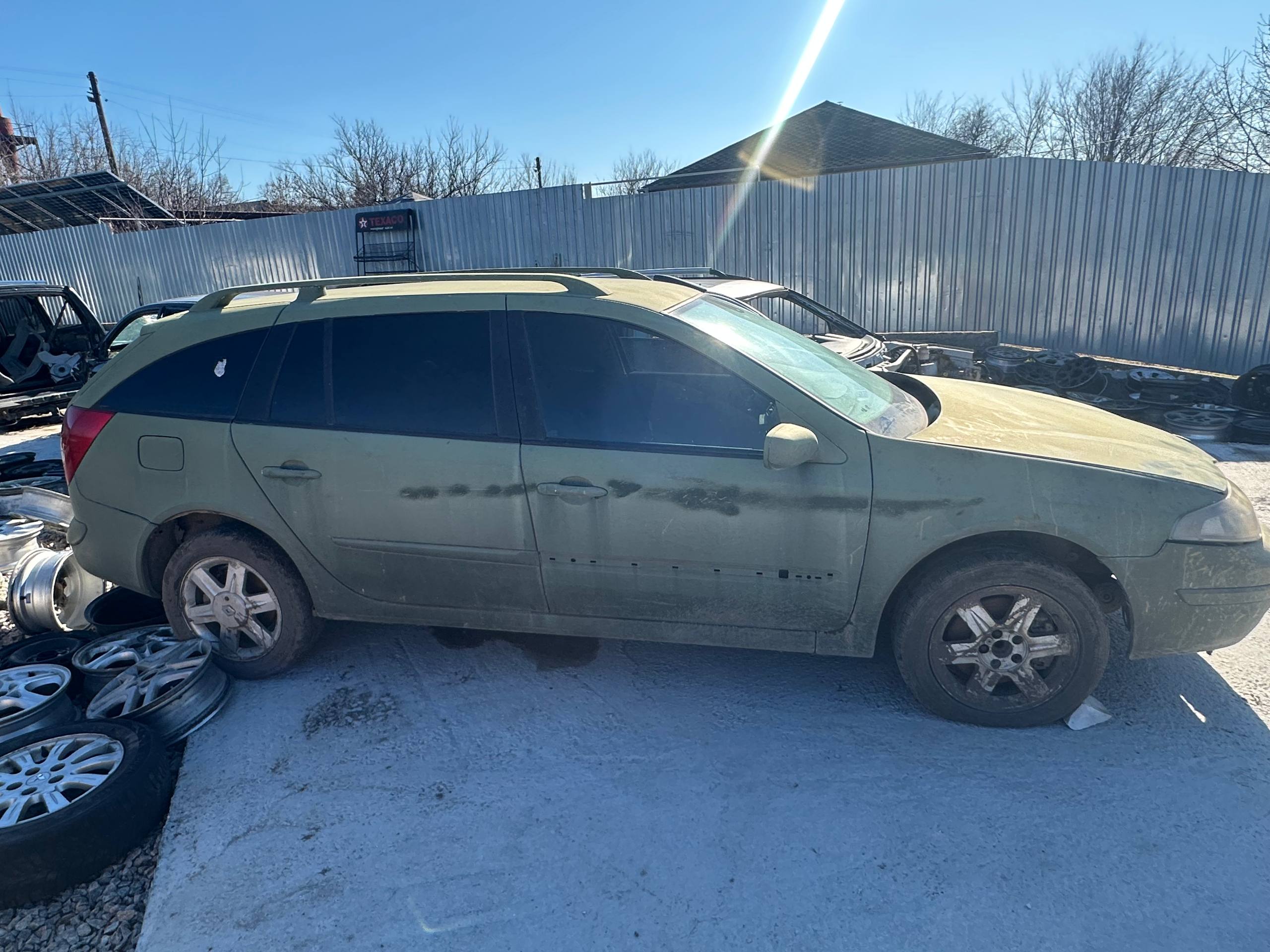 Авторазборка RENAULT LAGUNA II универсал (KG0, KG1) (2001 - 2007)