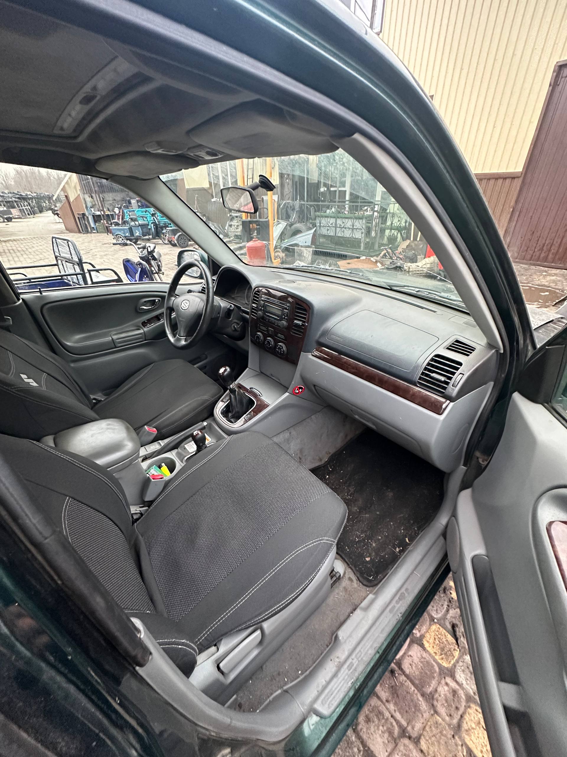 Авторозборка SUZUKI GRAND VITARA позашляховик (FT, HT) (1998 - 2005)