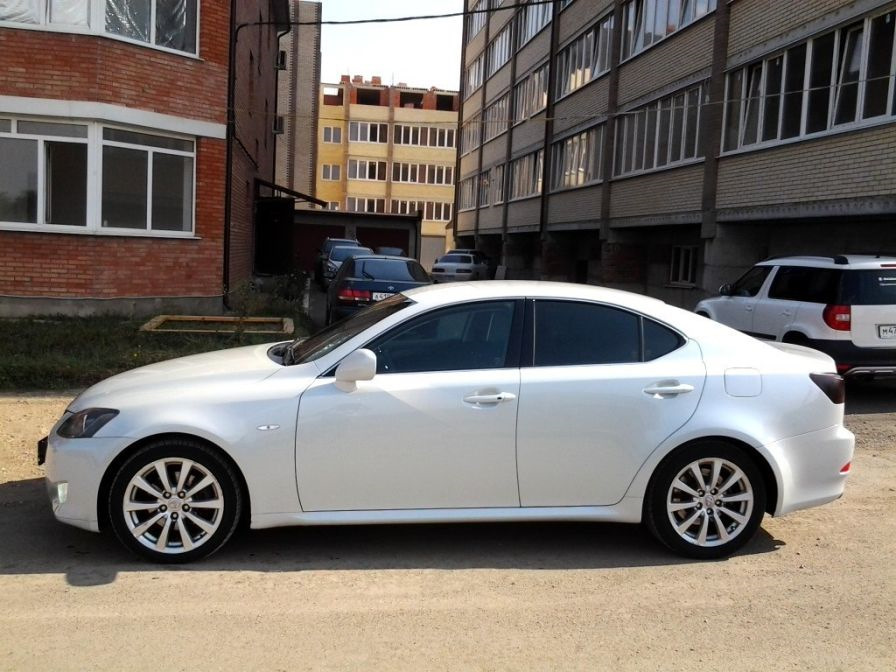 Розбірка LEXUS IS 250/350 седан (GSE2) (2005 - 2013)