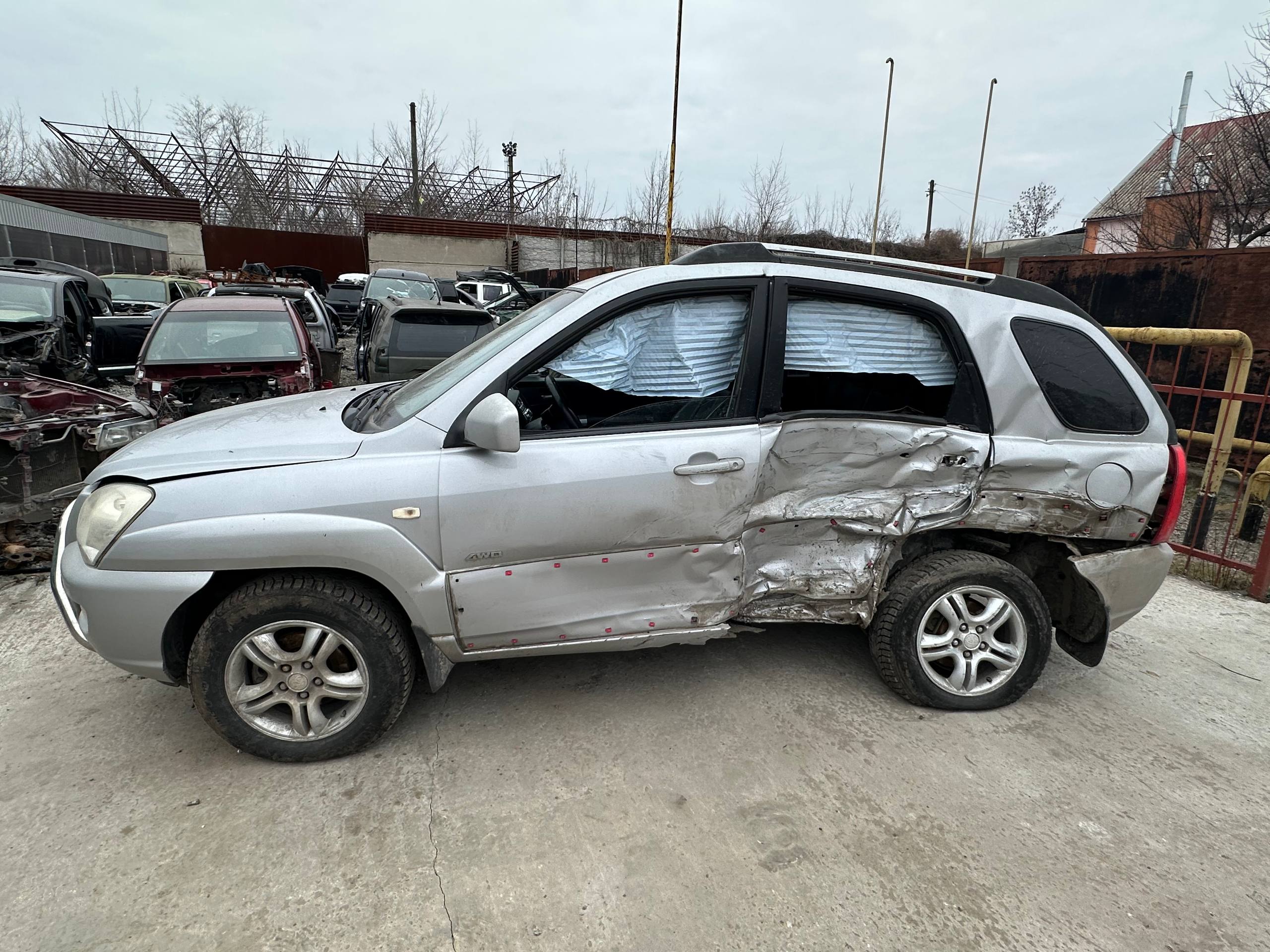 Розбірка KIA SPORTAGE II позашляховик (JE) (2004 - 2010)