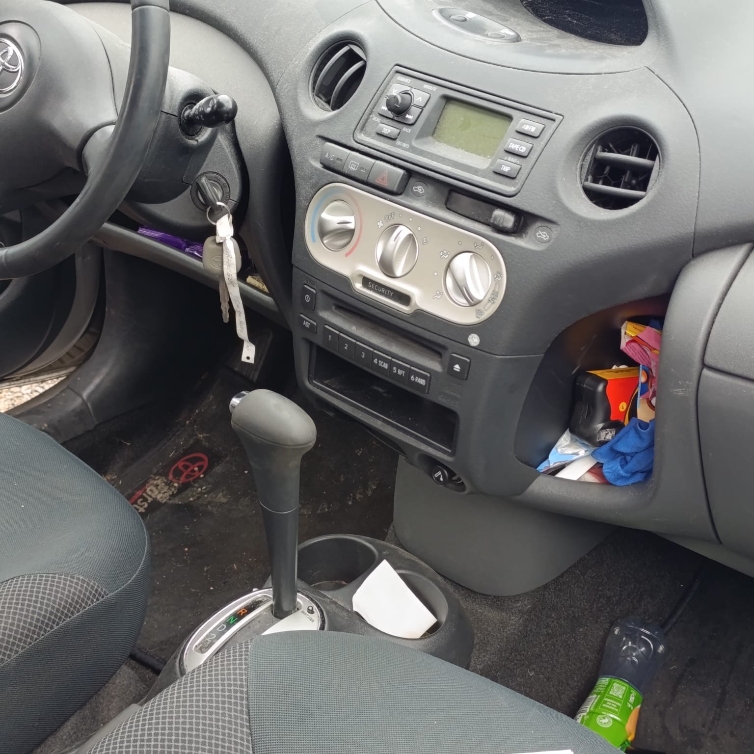 Розбірка TOYOTA YARIS хетчбек (P10) (1999 - 2005)