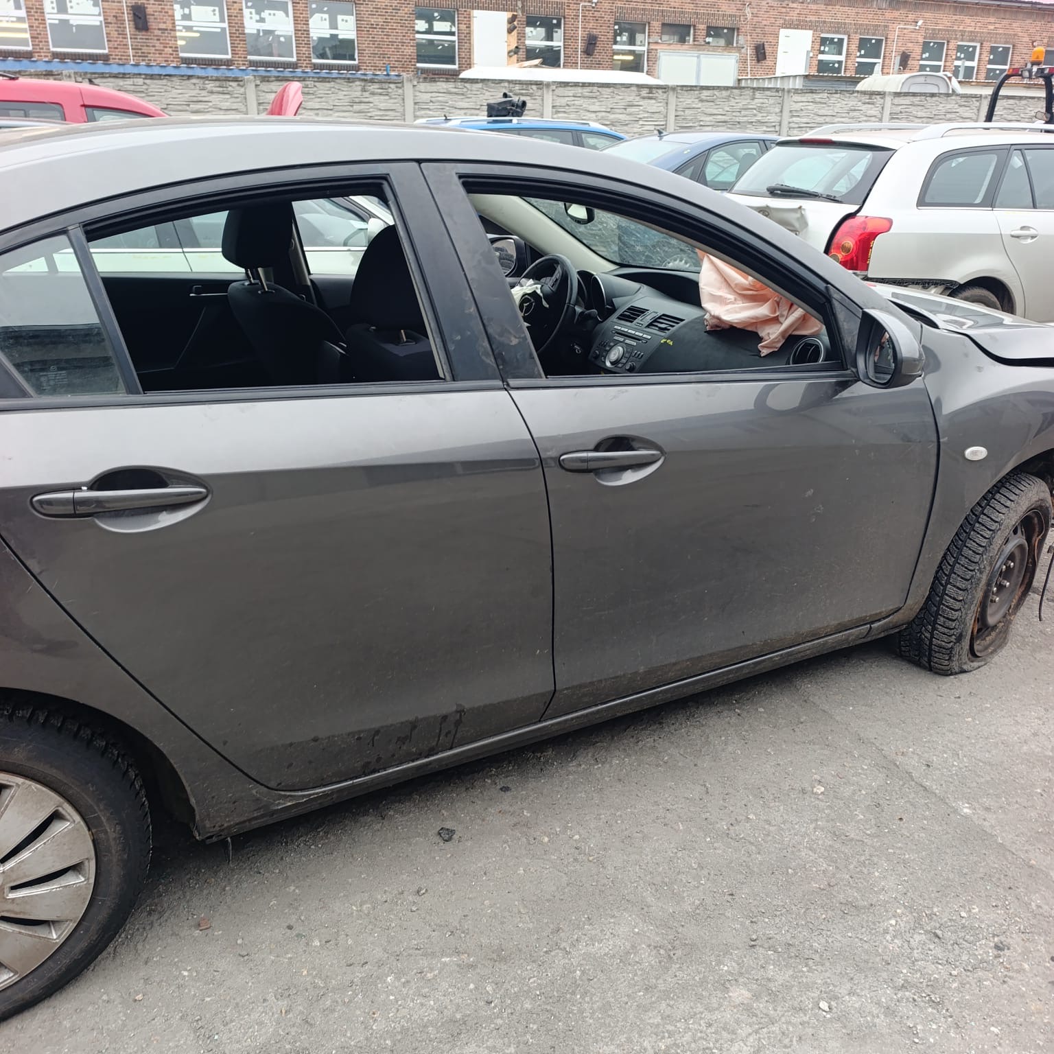 Розбірка MAZDA 3 седан (BL) (2009 - 2013)