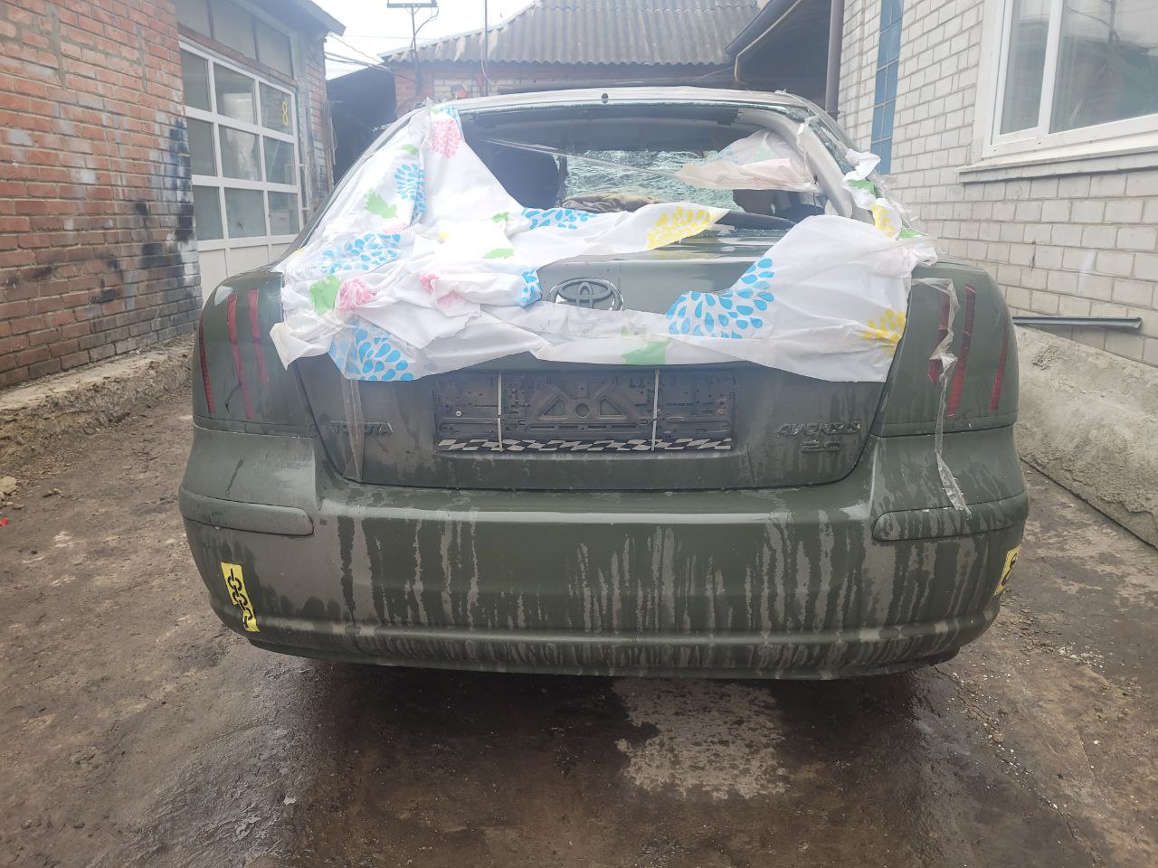 Розбірка TOYOTA AVENSIS II седан (T25) (2003 - 2008)