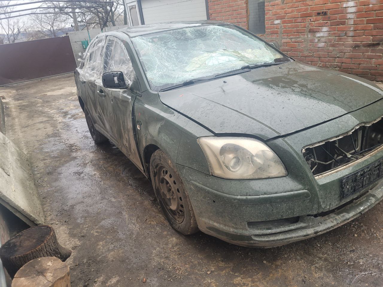 Розбірка TOYOTA AVENSIS II седан (T25) (2003 - 2008)