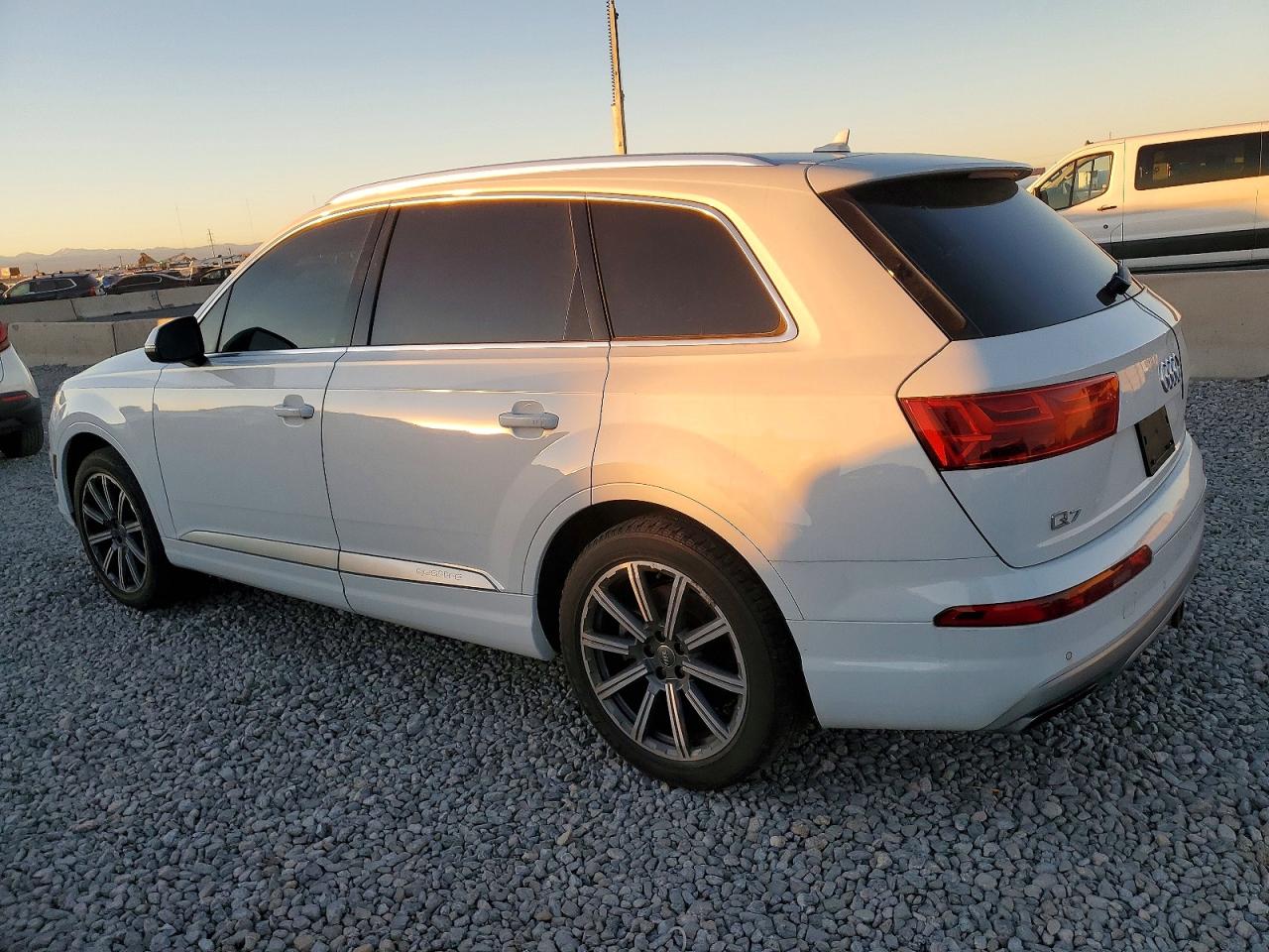 Авторозборка AUDI Q7 позашляховик (4MB, 4MG, 4MQ) (2015 - 2026)