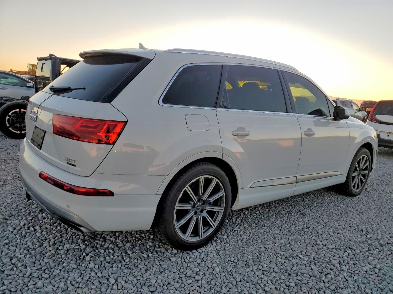 Розбірка AUDI Q7 позашляховик (4MB, 4MG, 4MQ) (2015 - 2026)