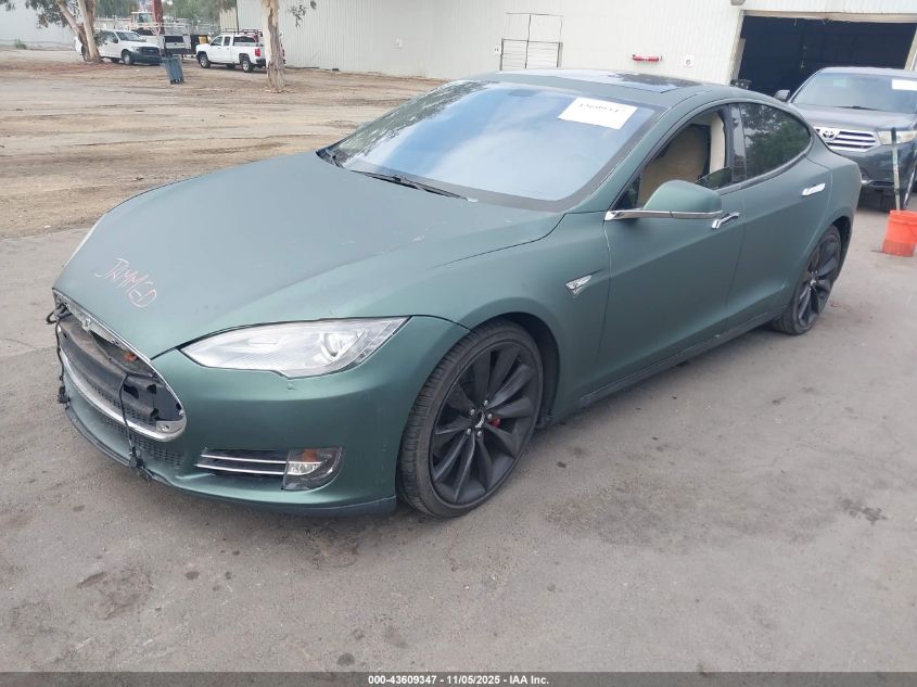 Разборка TESLA MODEL S седан (5YJS) (2012 - 2016)