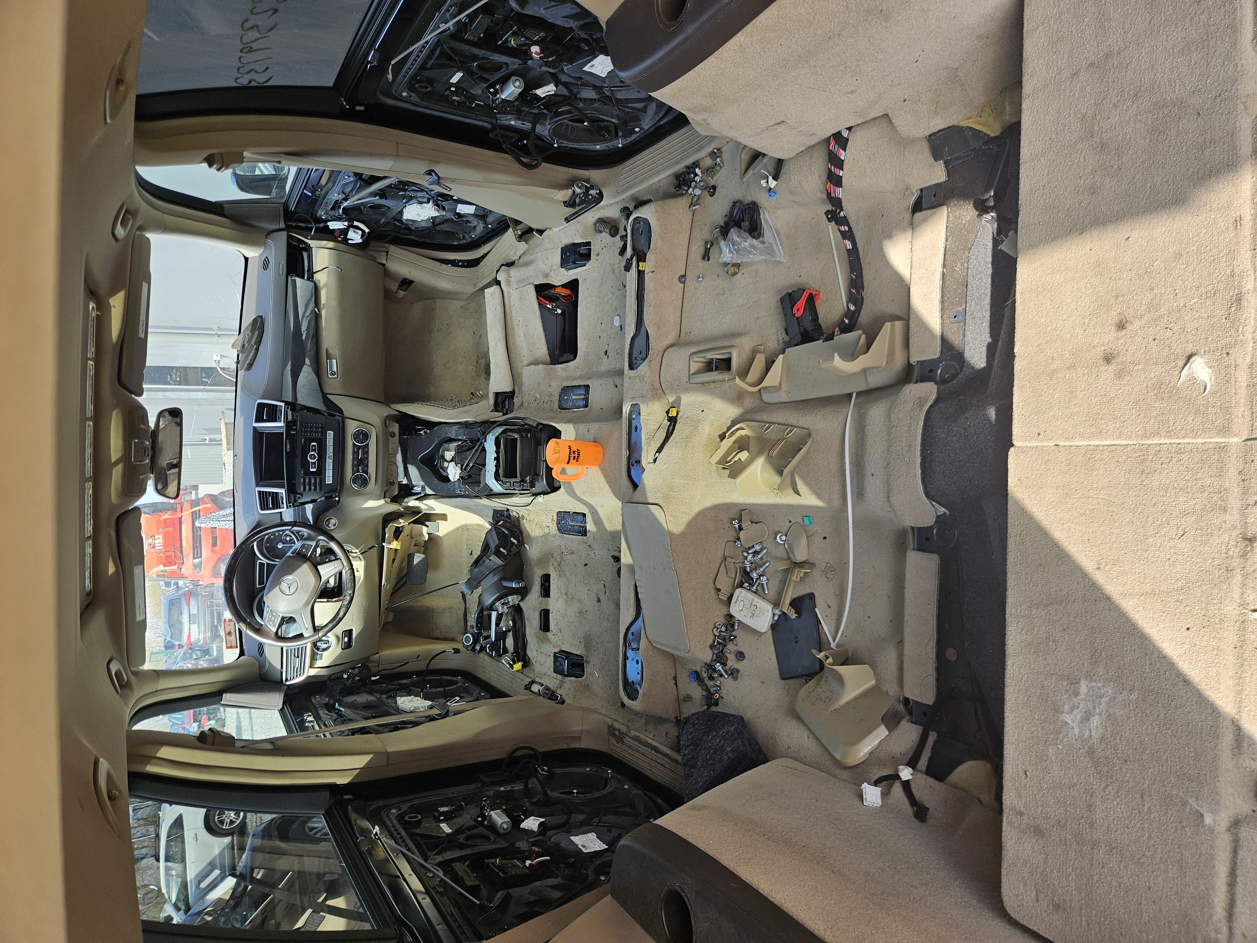 Авторозборка MERCEDES GLS позашляховик (X166) (2015 - 2019)