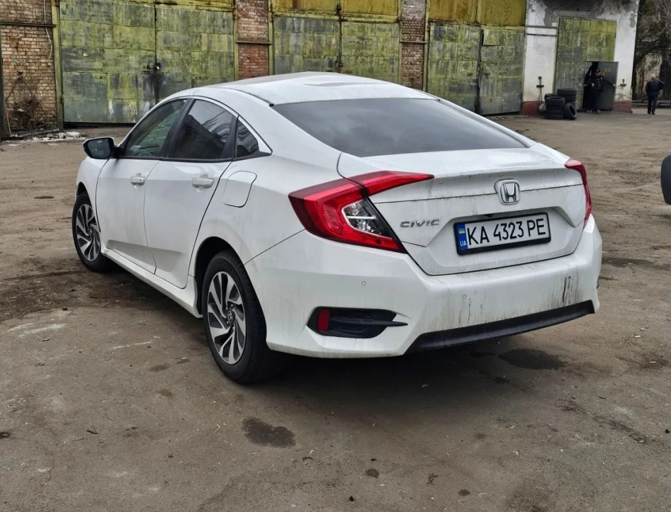 Авторозборка HONDA CIVIC X седан (FC) (2015 - 2021)