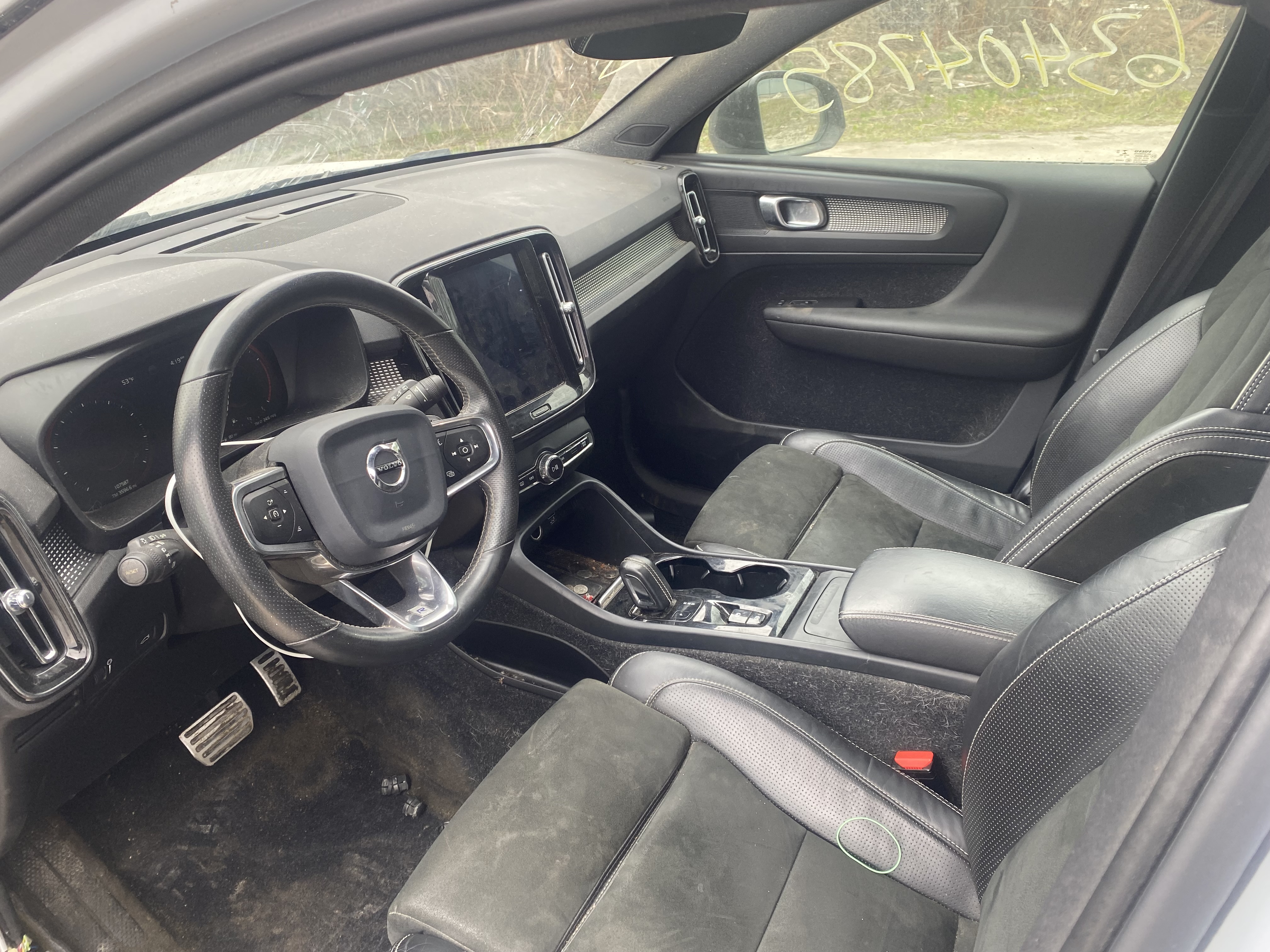 Авторазборка VOLVO XC40 внедорожник (536) (2017 - 2026)