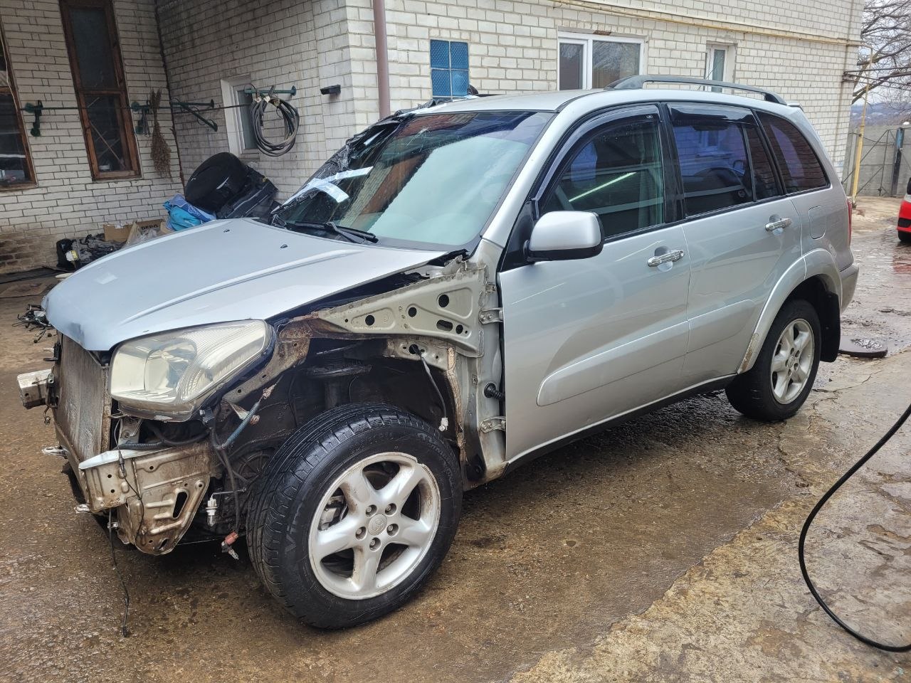 Разборка TOYOTA RAV 4 II внедорожник (XA2) (2000 - 2005)