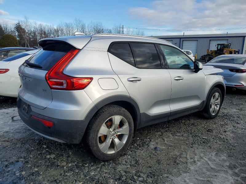 Разборка VOLVO XC40 внедорожник (536) (2017 - 2026)