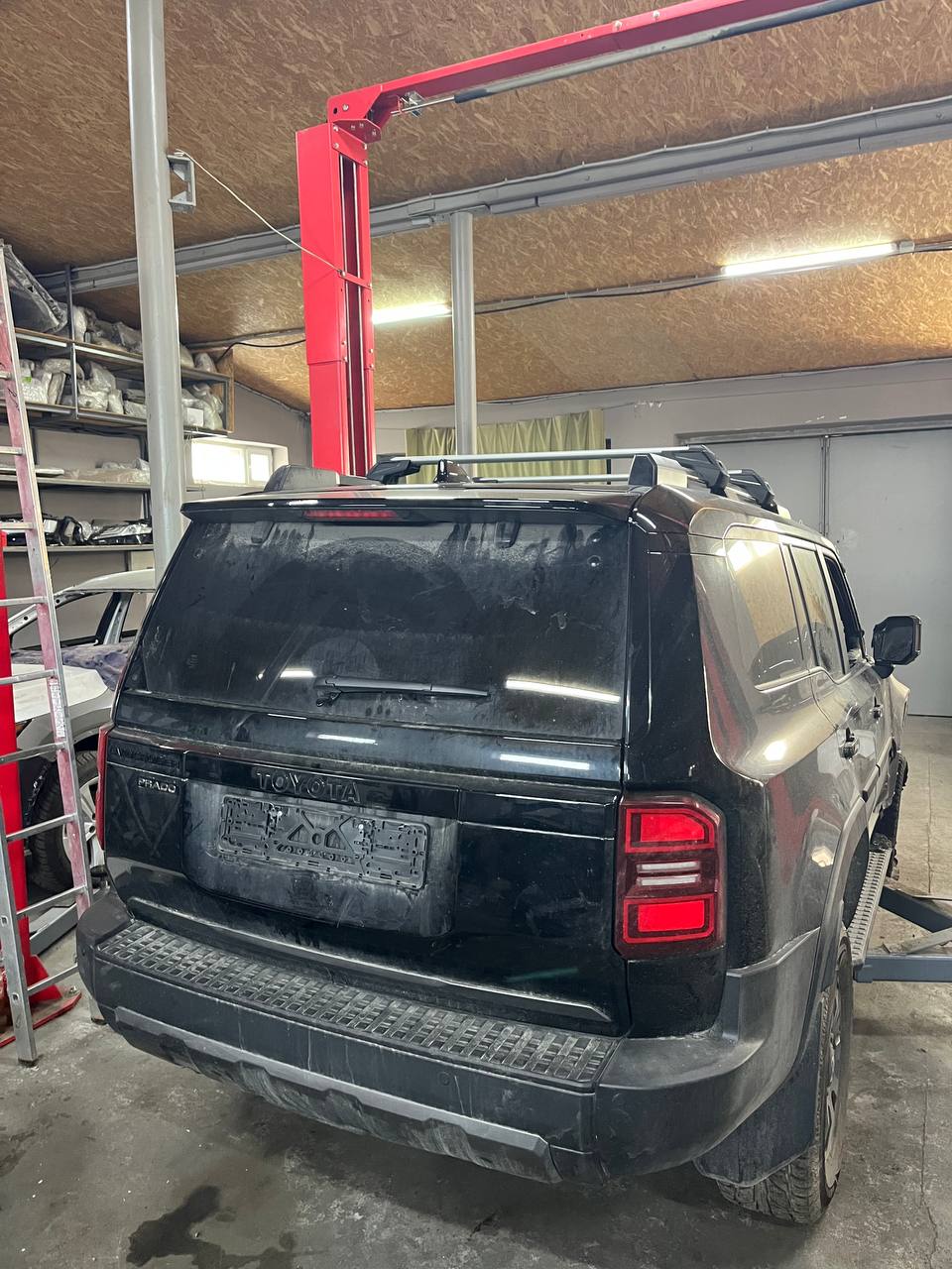 Розбірка TOYOTA LAND CRUISER позашляховик (J25) (2023 - 2026)