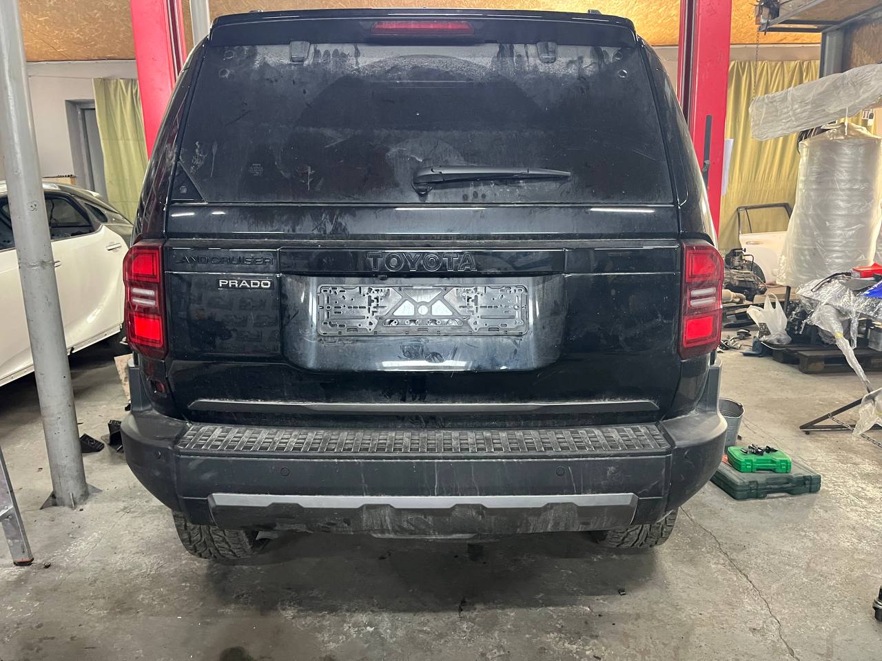 Розбірка TOYOTA LAND CRUISER позашляховик (J25) (2023 - 2026)