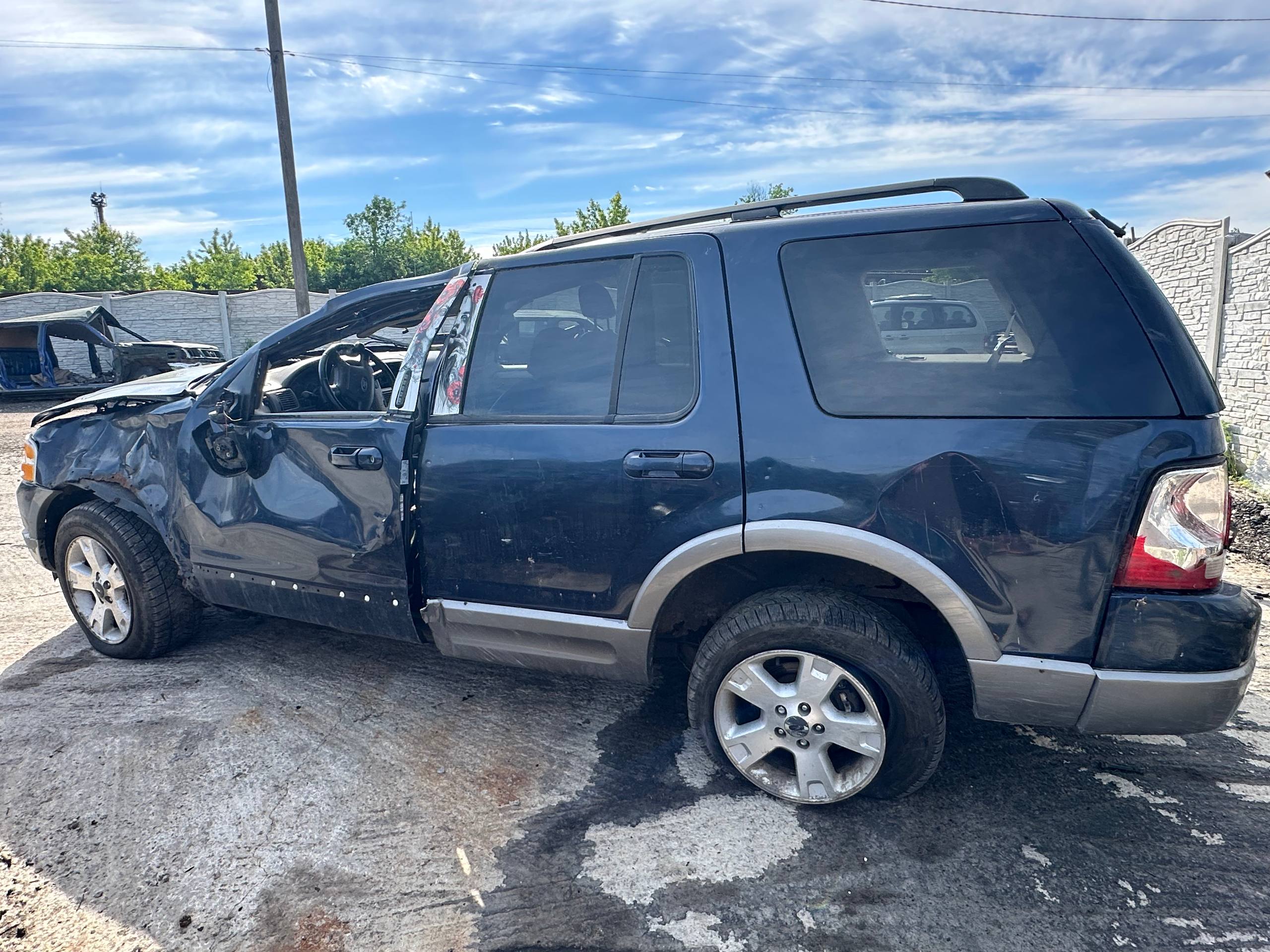Розбірка FORD EXPLORER позашляховик (2001 - 2005)