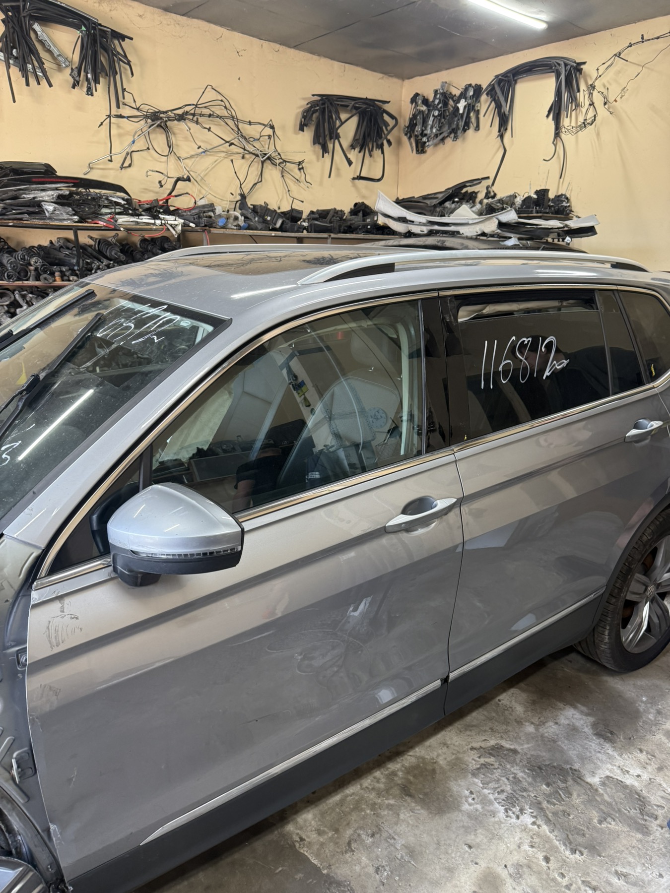 Розбірка VOLKSWAGEN TIGUAN II позашляховик (BW2, BJ2) (2017 - 2025)