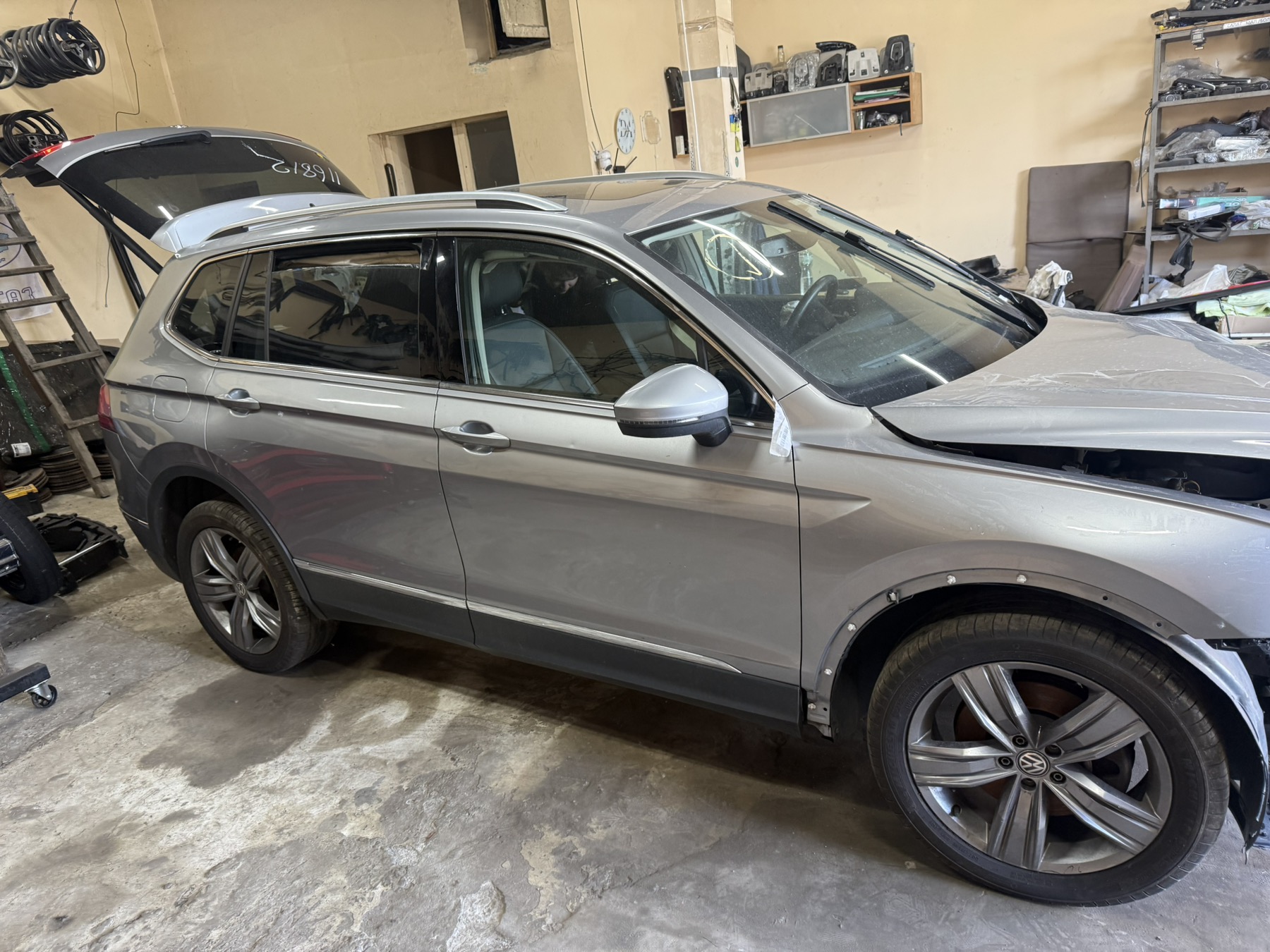 Авторозборка VOLKSWAGEN TIGUAN II позашляховик (BW2, BJ2) (2017 - 2025)