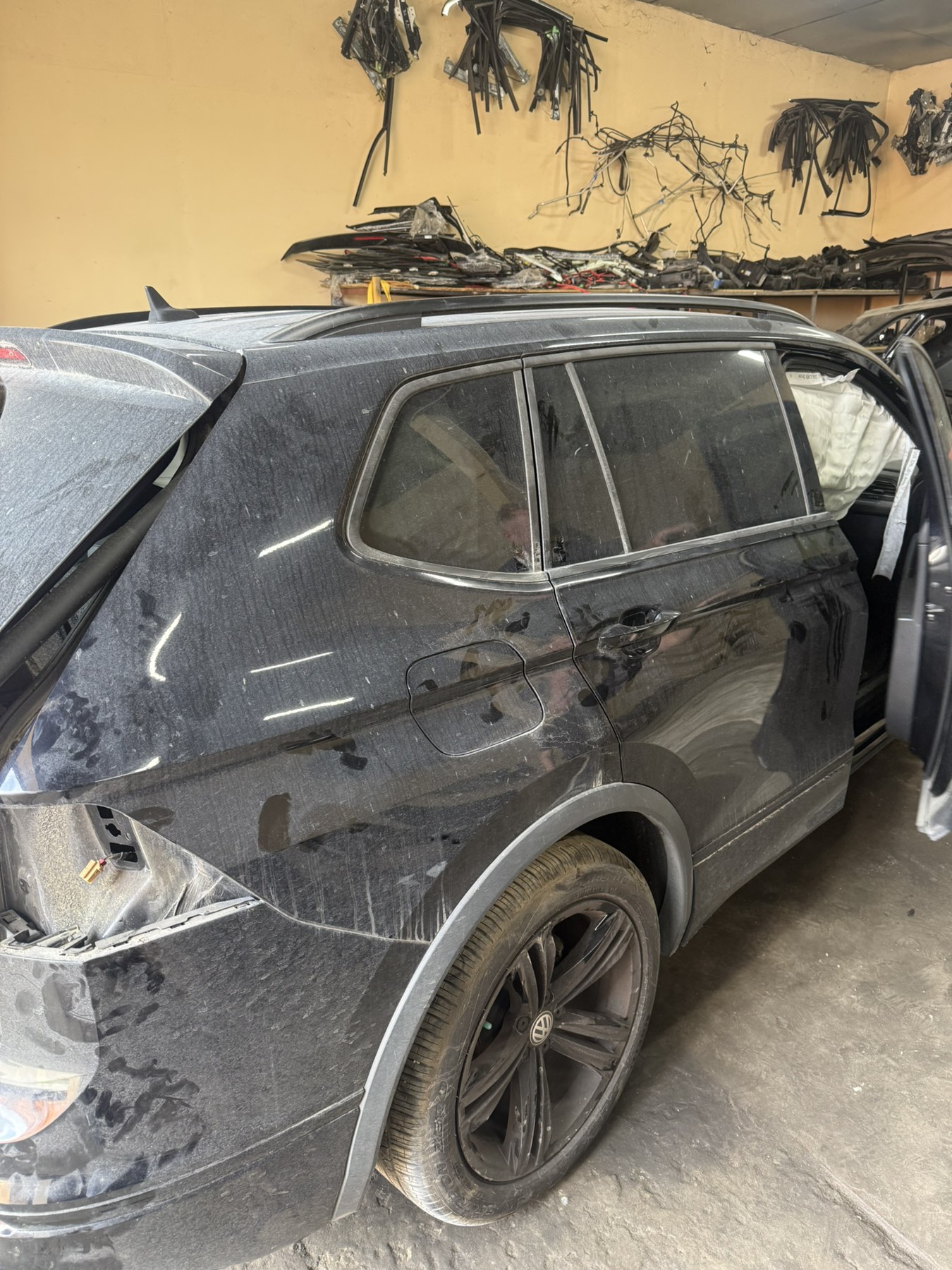 Авторозборка VOLKSWAGEN TIGUAN II позашляховик (BW2, BJ2) (2017 - 2025)