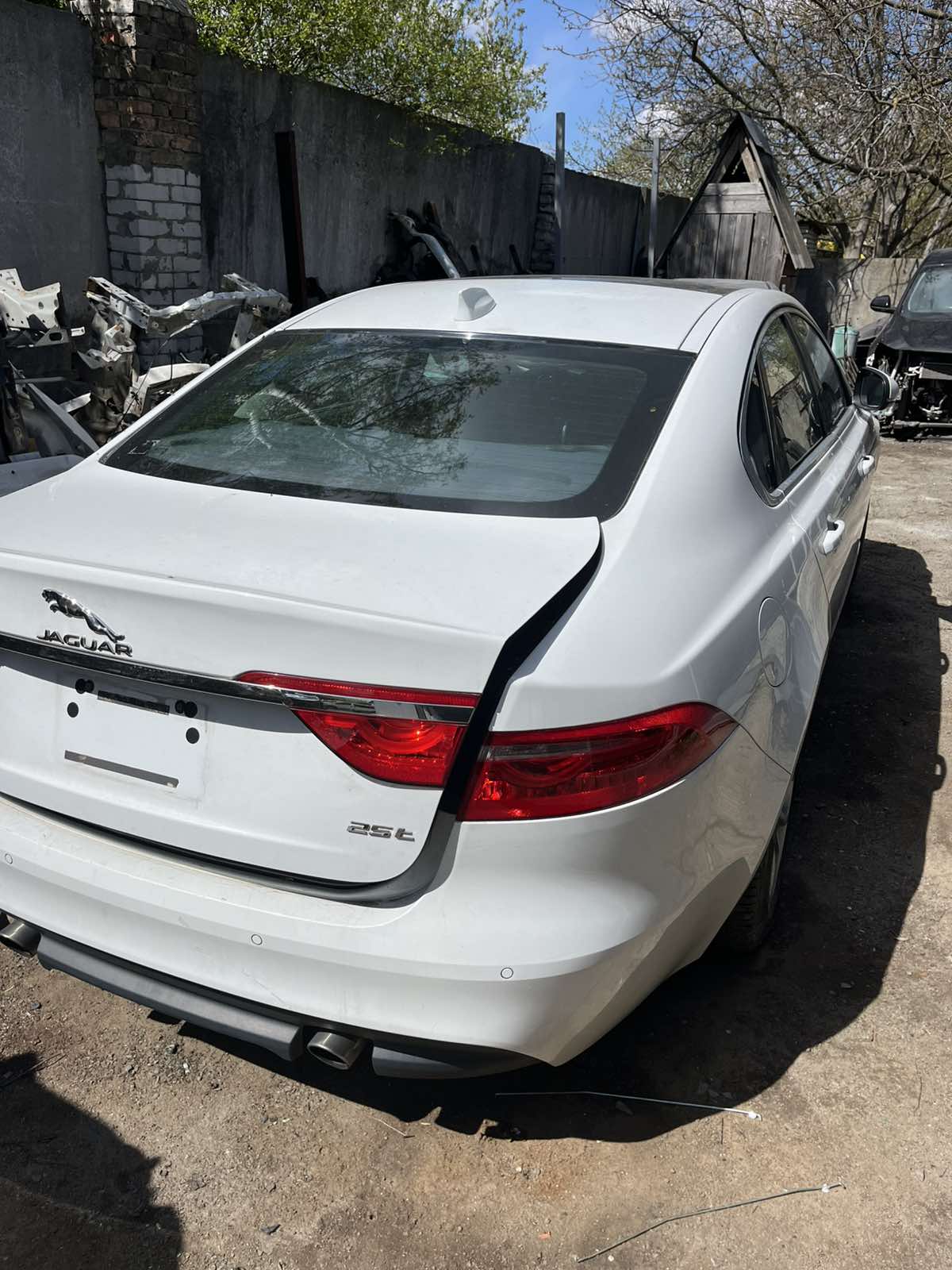 Разборка JAGUAR XF седан (X260) (2015 - 2026)