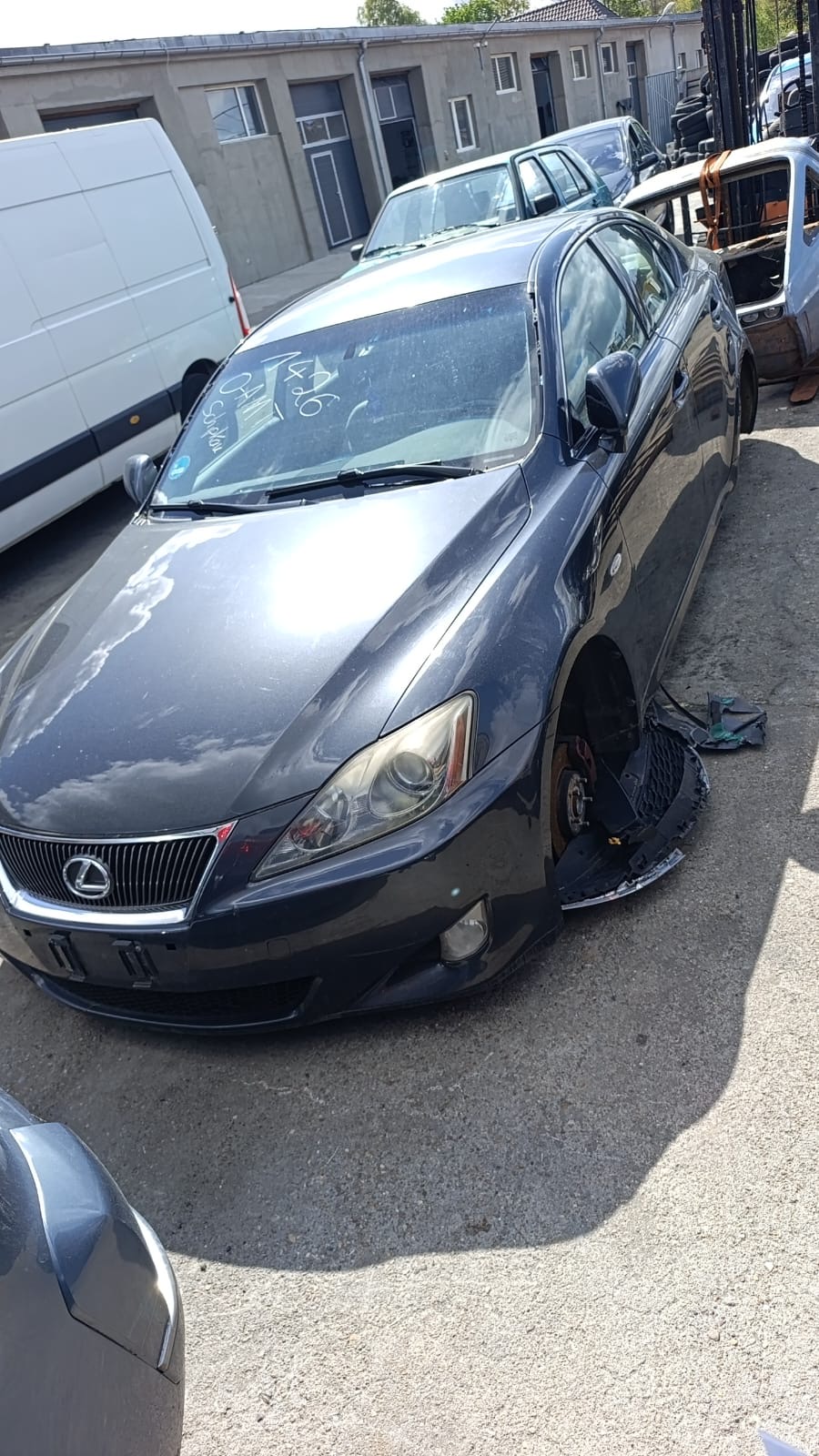 Авторозборка LEXUS IS седан (E2) (08.05 - 13) (2005 - 2013)