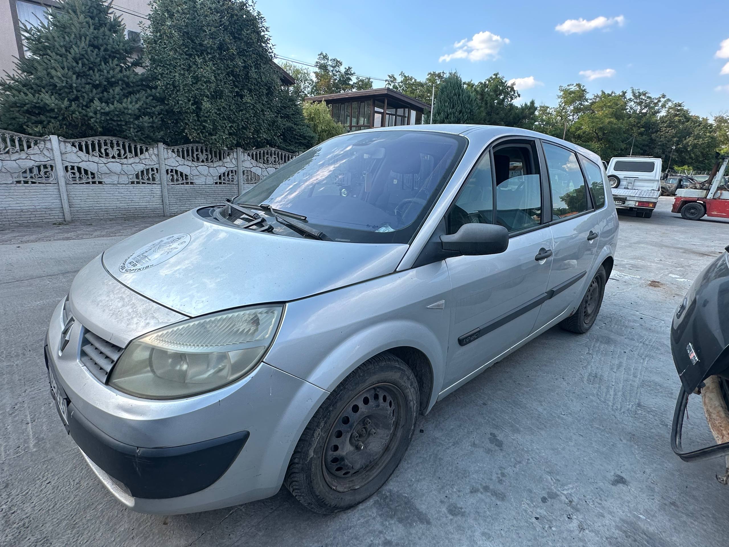 Авторазборка RENAULT SCENIC GRAND II минивэн (JM0, JM1) (2004 - 2009)