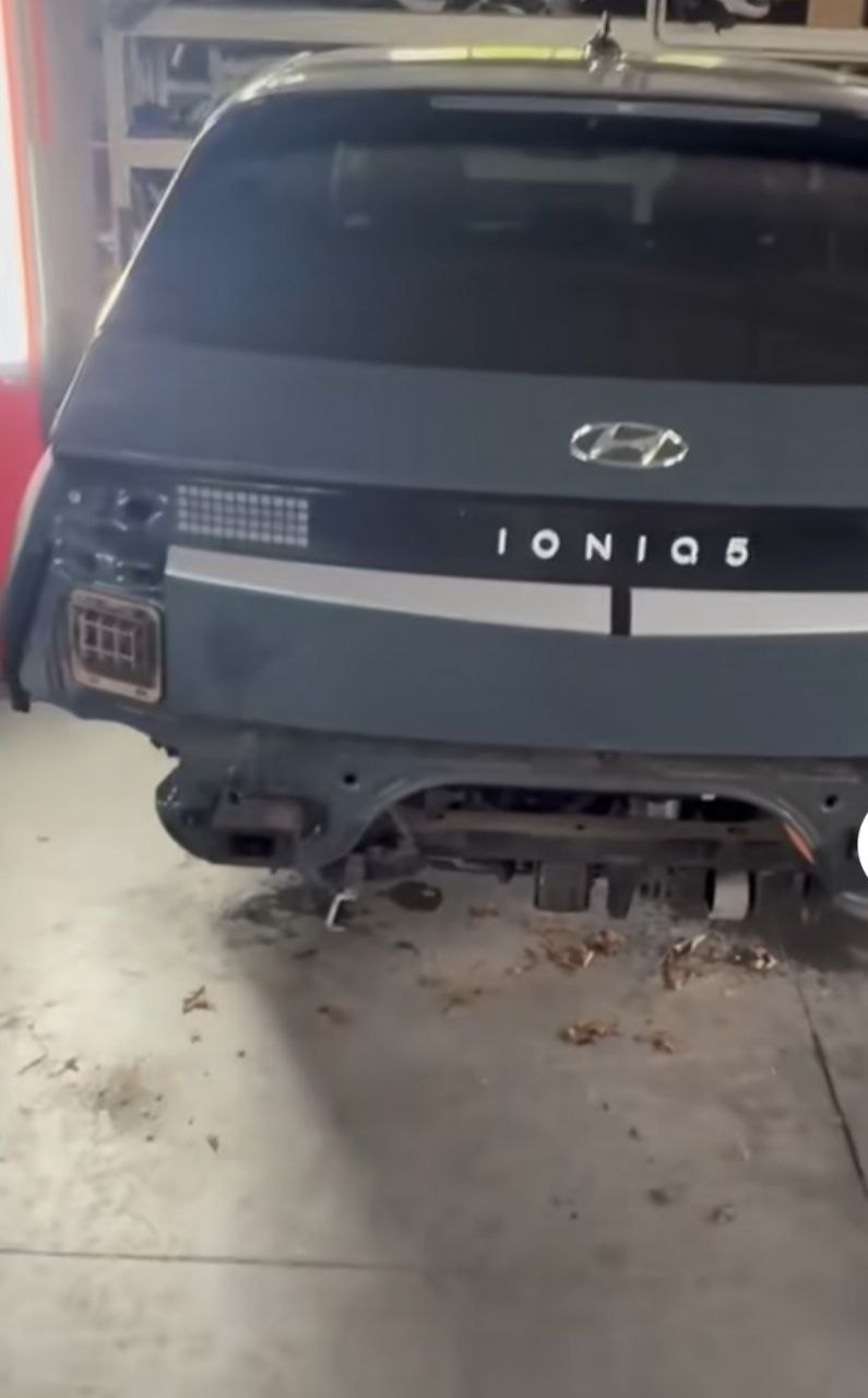 Розбірка HYUNDAI IONIQ 5 хетчбек (NE) (2020 - 2026)