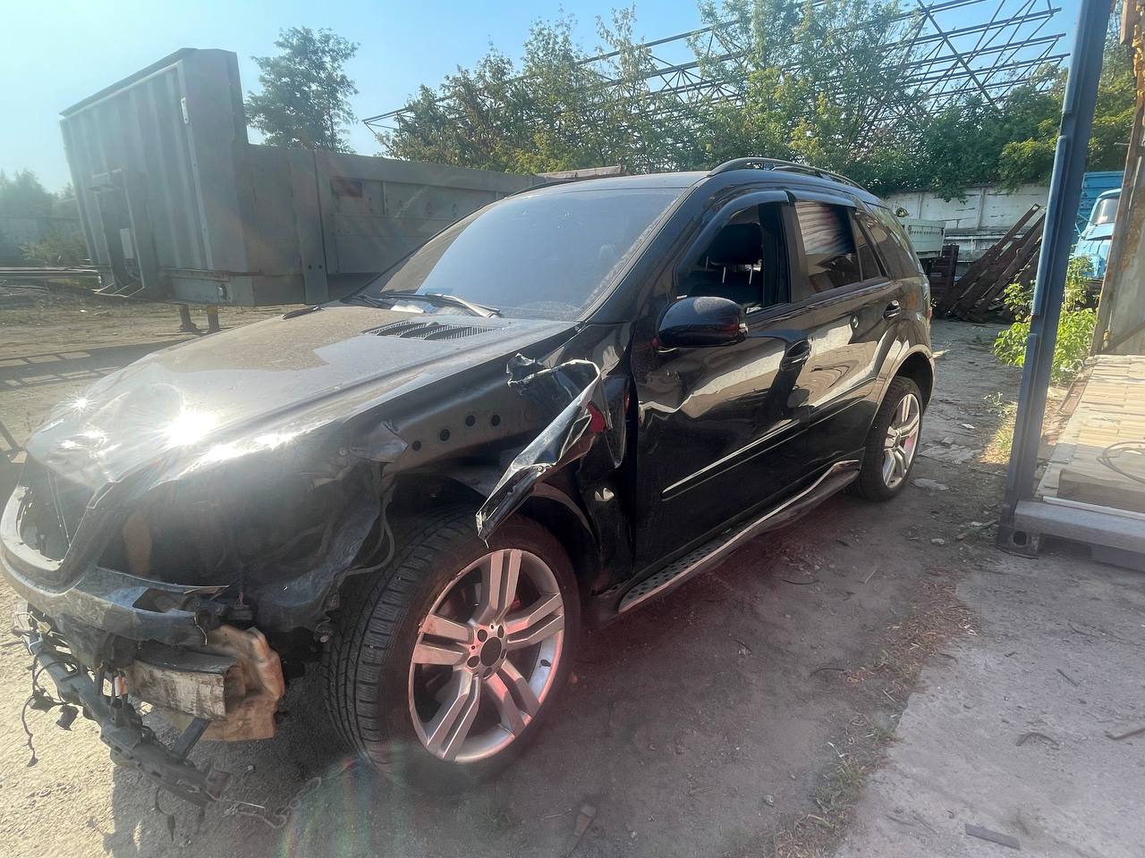 Розбірка MERCEDES ML/GLE позашляховик (W164) (2005 - 2011)