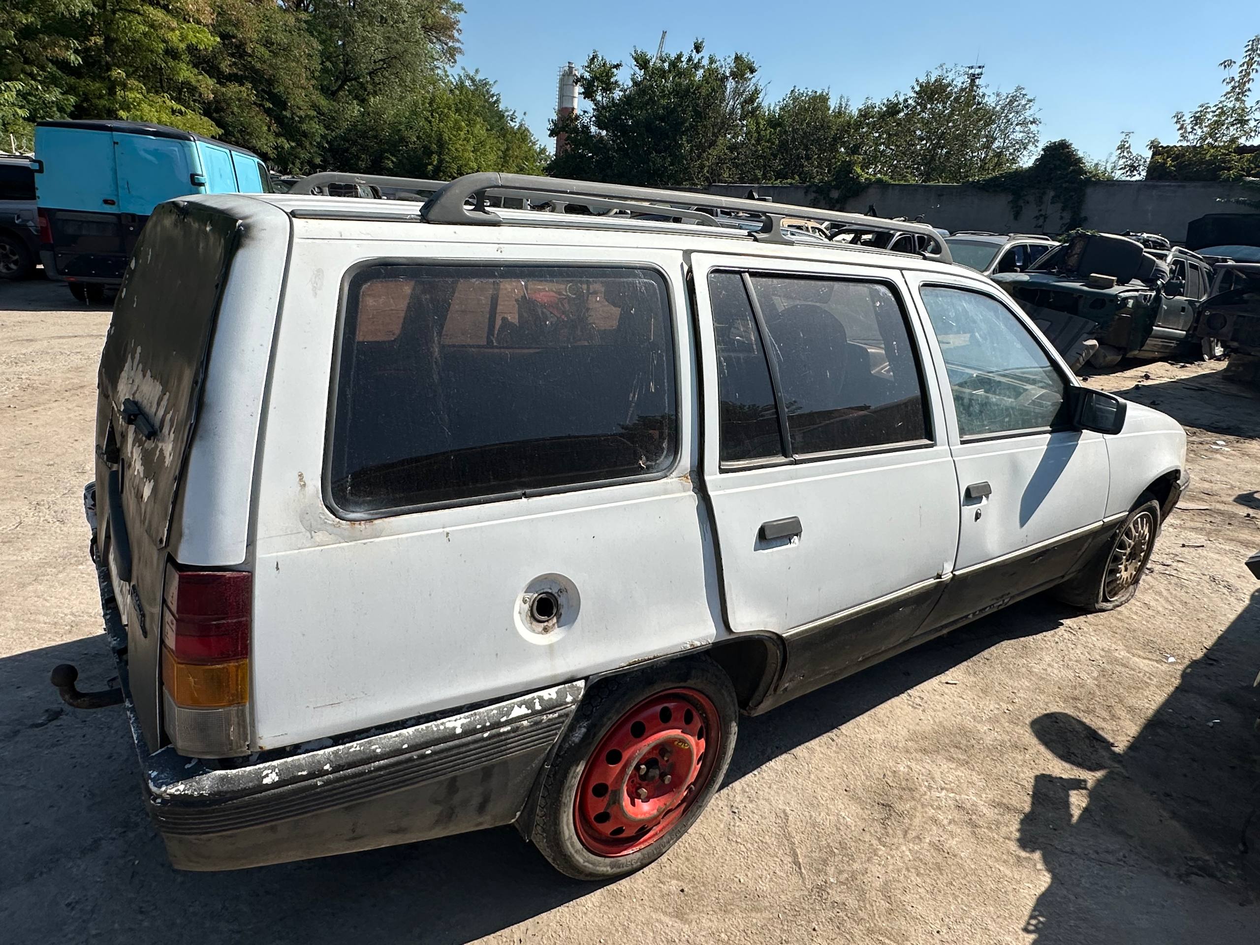 Авторазборка OPEL KADETT E универсал (35, 36, 45, 46) (1984 - 1991)