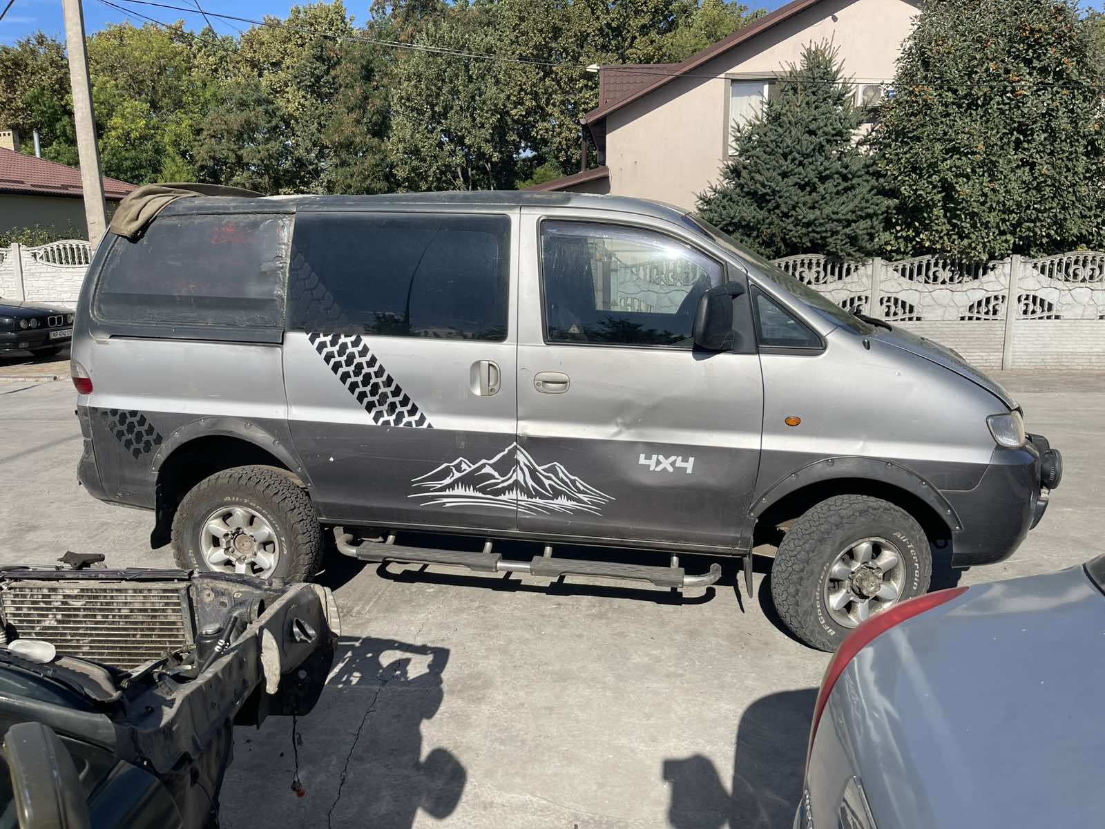 Авторозборка HYUNDAI H-1 Starex автобус (2001 - 2004)