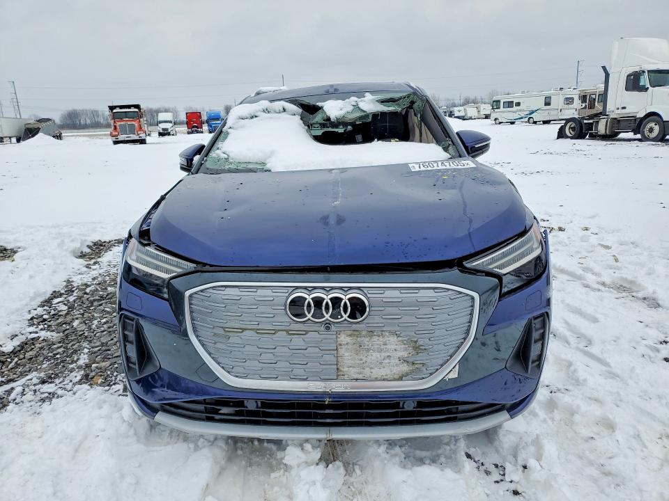 Розбірка AUDI Q4 позашляховик (F4B) (2021 - 2026)