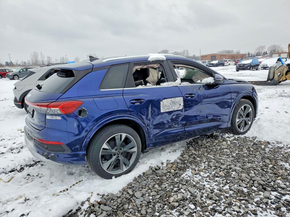 Розбірка AUDI Q4 позашляховик (F4B) (2021 - 2026)