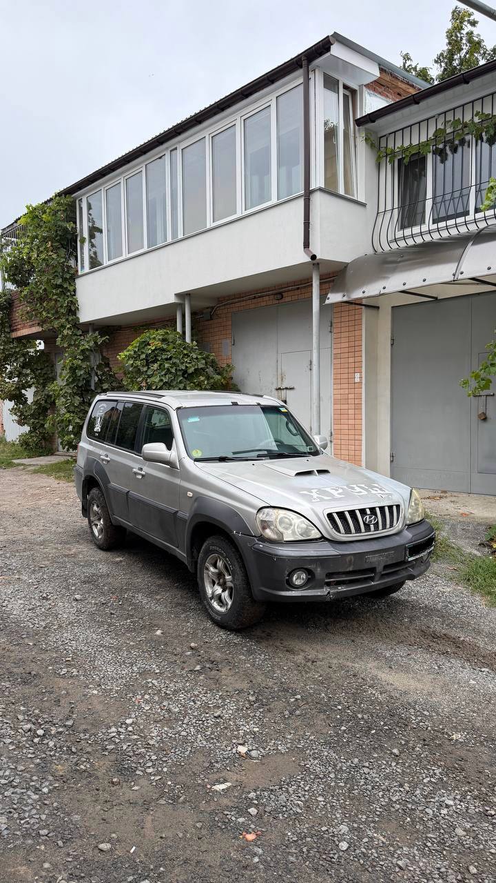 Розбірка HYUNDAI TERRACAN позашляховик (HP) (2001 - 2006)