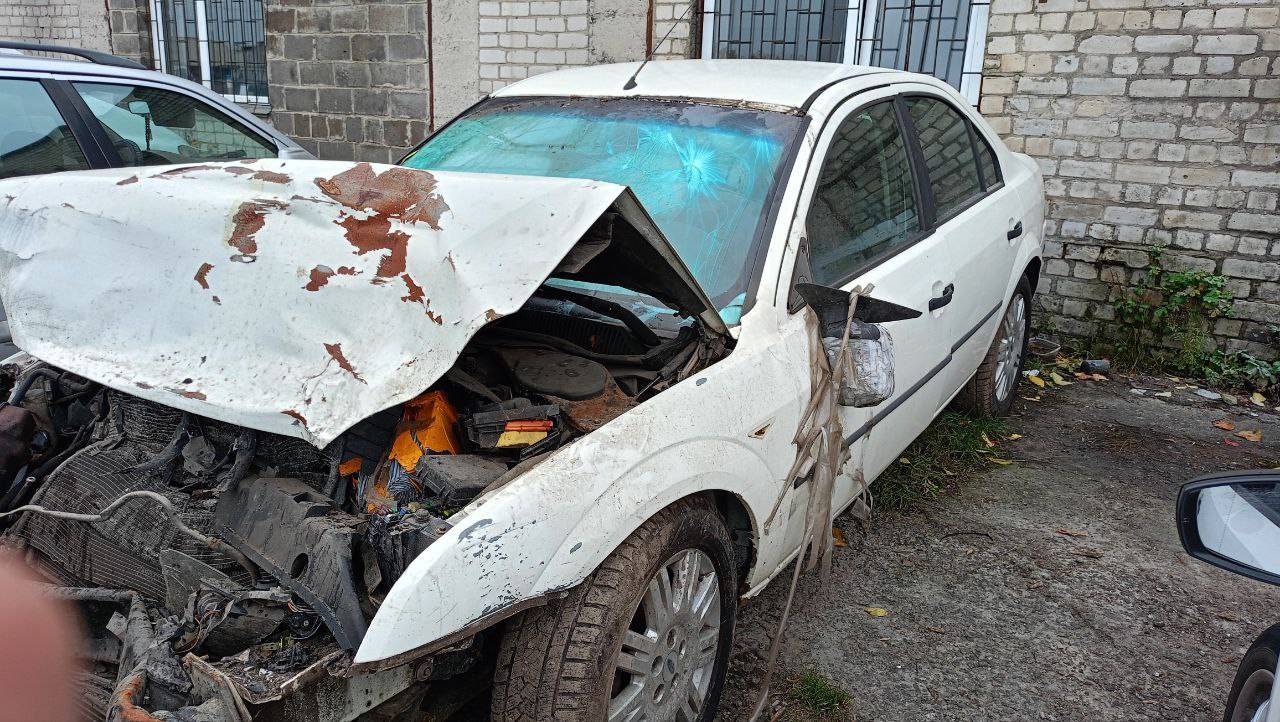 Розбірка FORD MONDEO III седан (B4Y) (2000 - 2007)