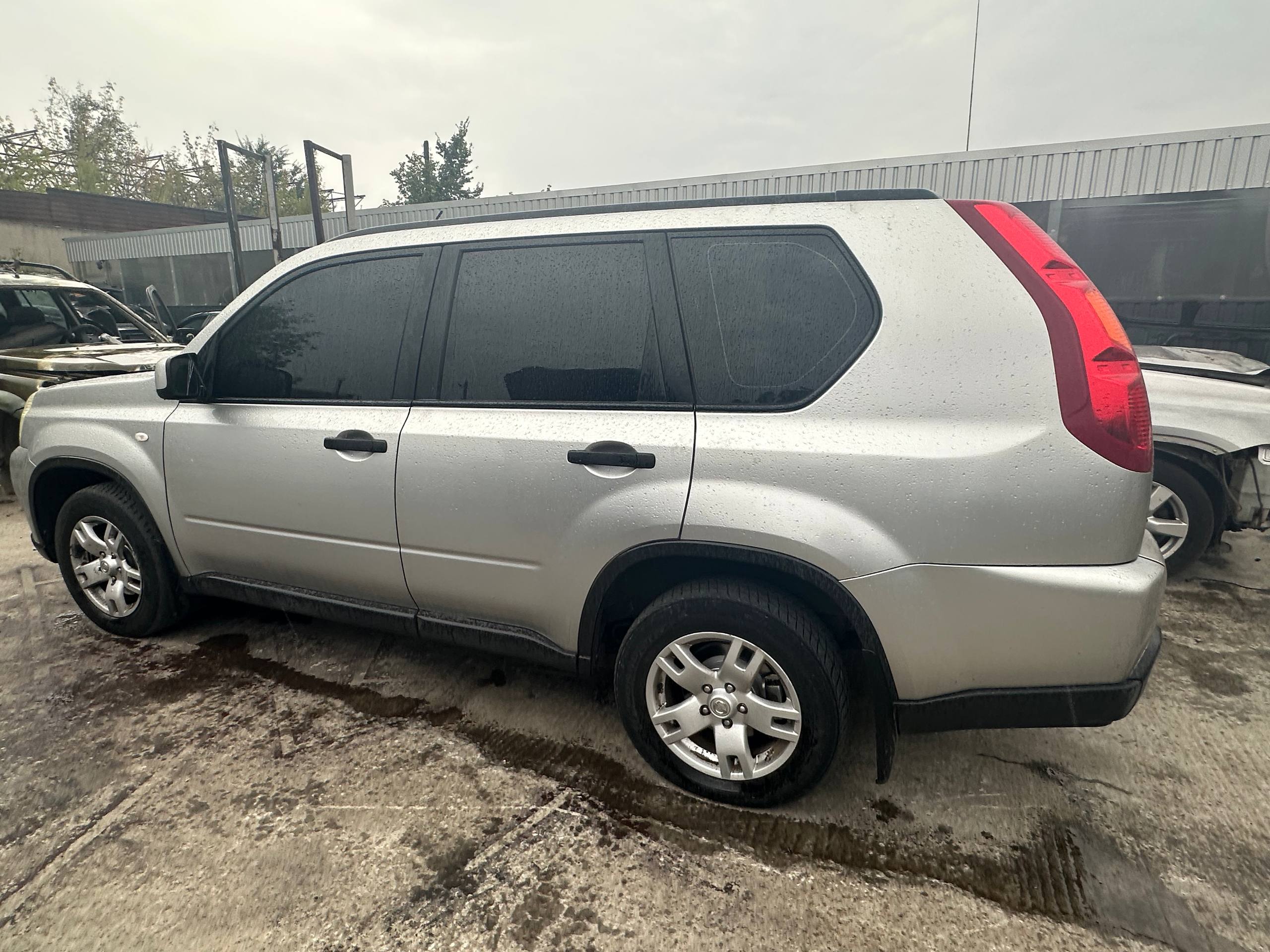 Розбірка NISSAN X-TRAIL позашляховик (T31) (2007 - 2014)