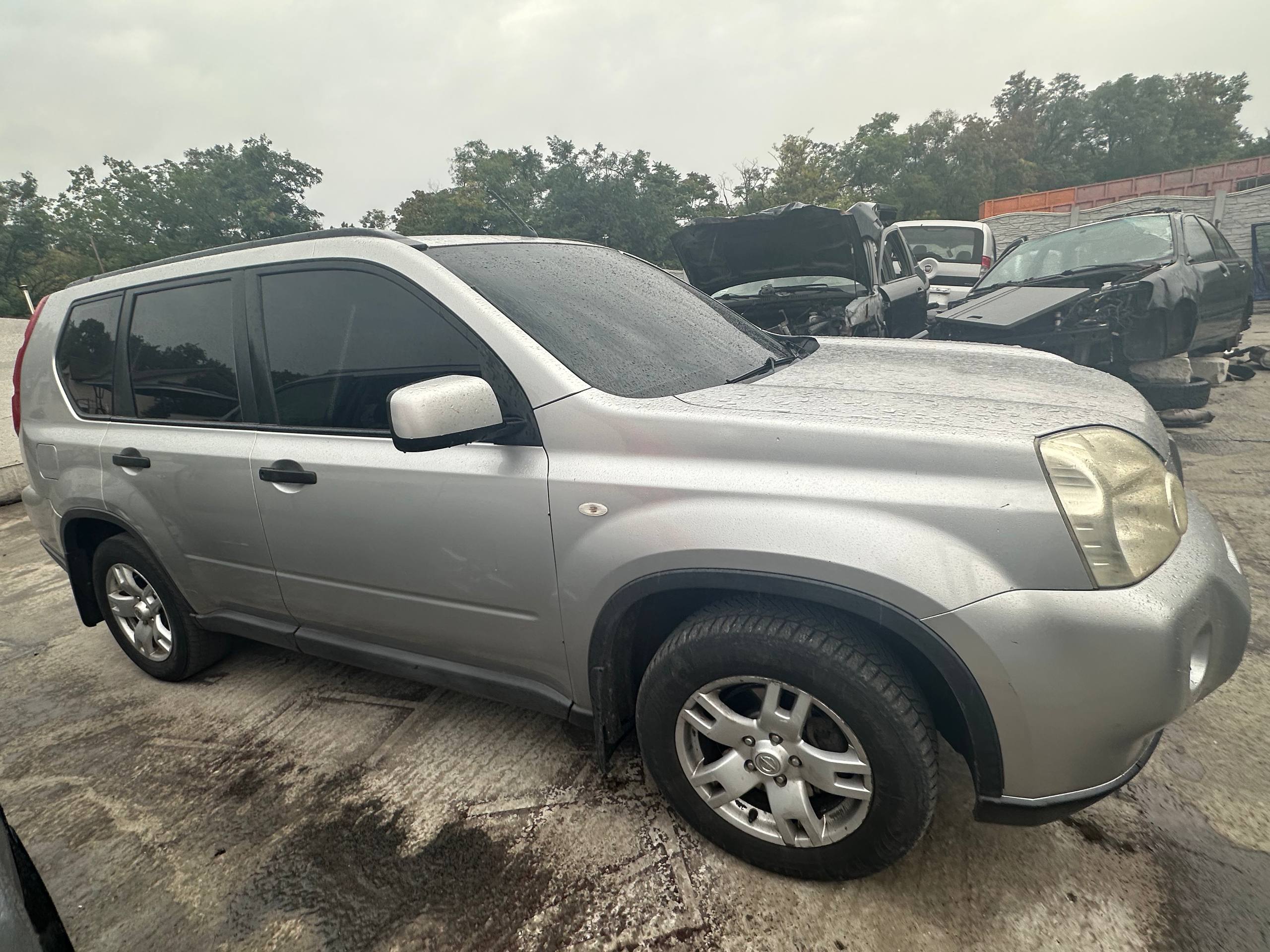 Авторозборка NISSAN X-TRAIL позашляховик (T31) (2007 - 2014)