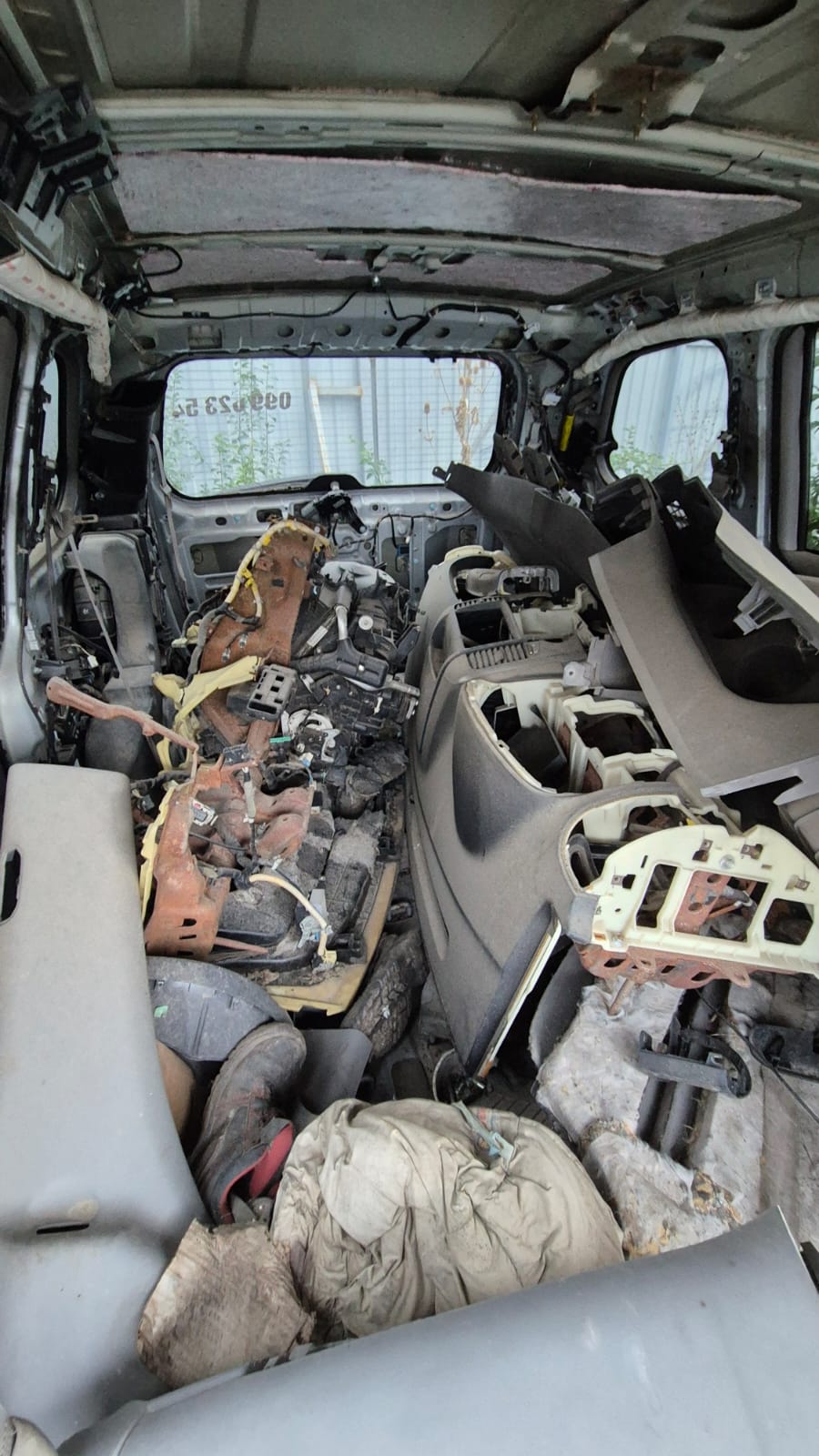 Авторозборка KIA CARNIVAL III мінівен (VQ) (2005 - 2015)