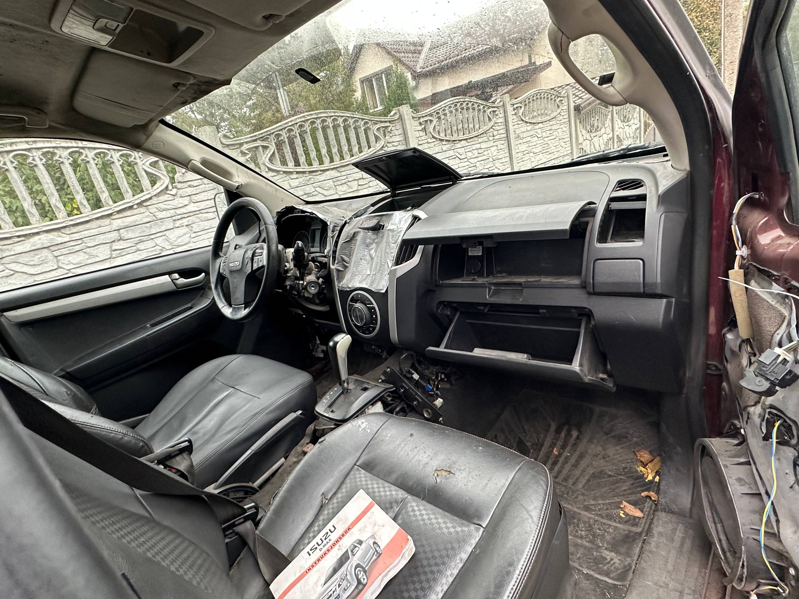 Розбірка ISUZU D-MAX пікап (TFR,TFS) (2012 - 2026)