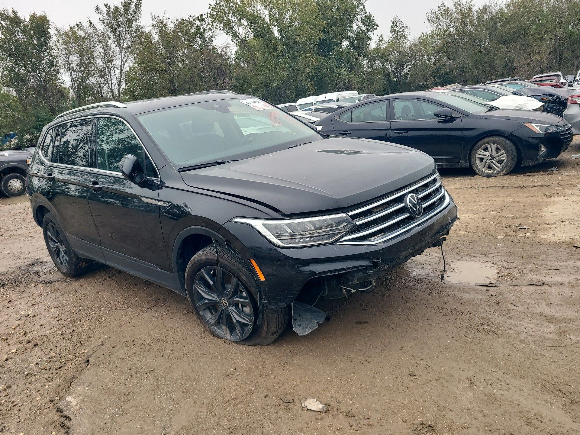 Розбірка VOLKSWAGEN TIGUAN II позашляховик (BW2, BJ2) (2017 - 2025)